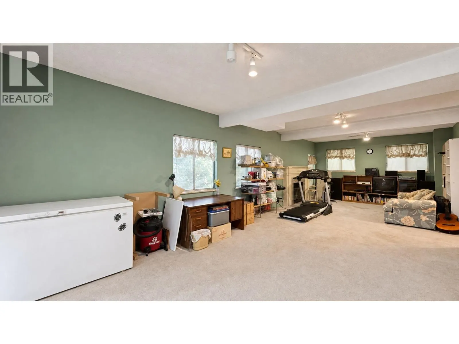1679 WESTOVER ROAD