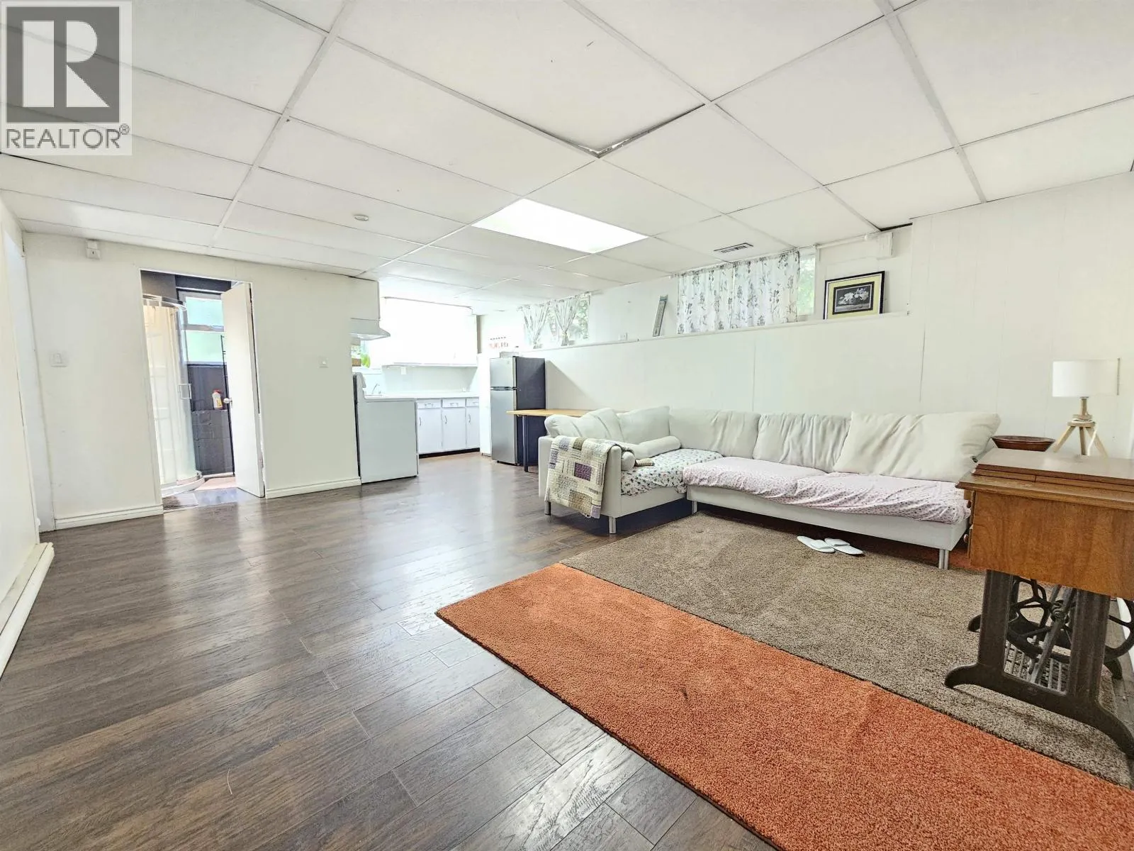 435 E OSBORNE ROAD
