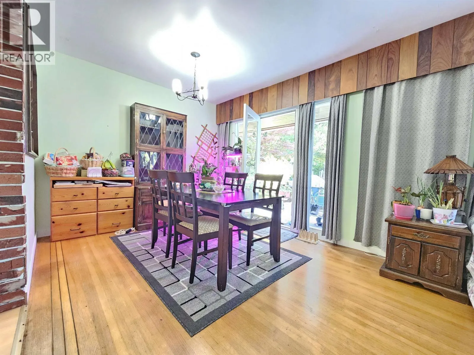 435 E OSBORNE ROAD