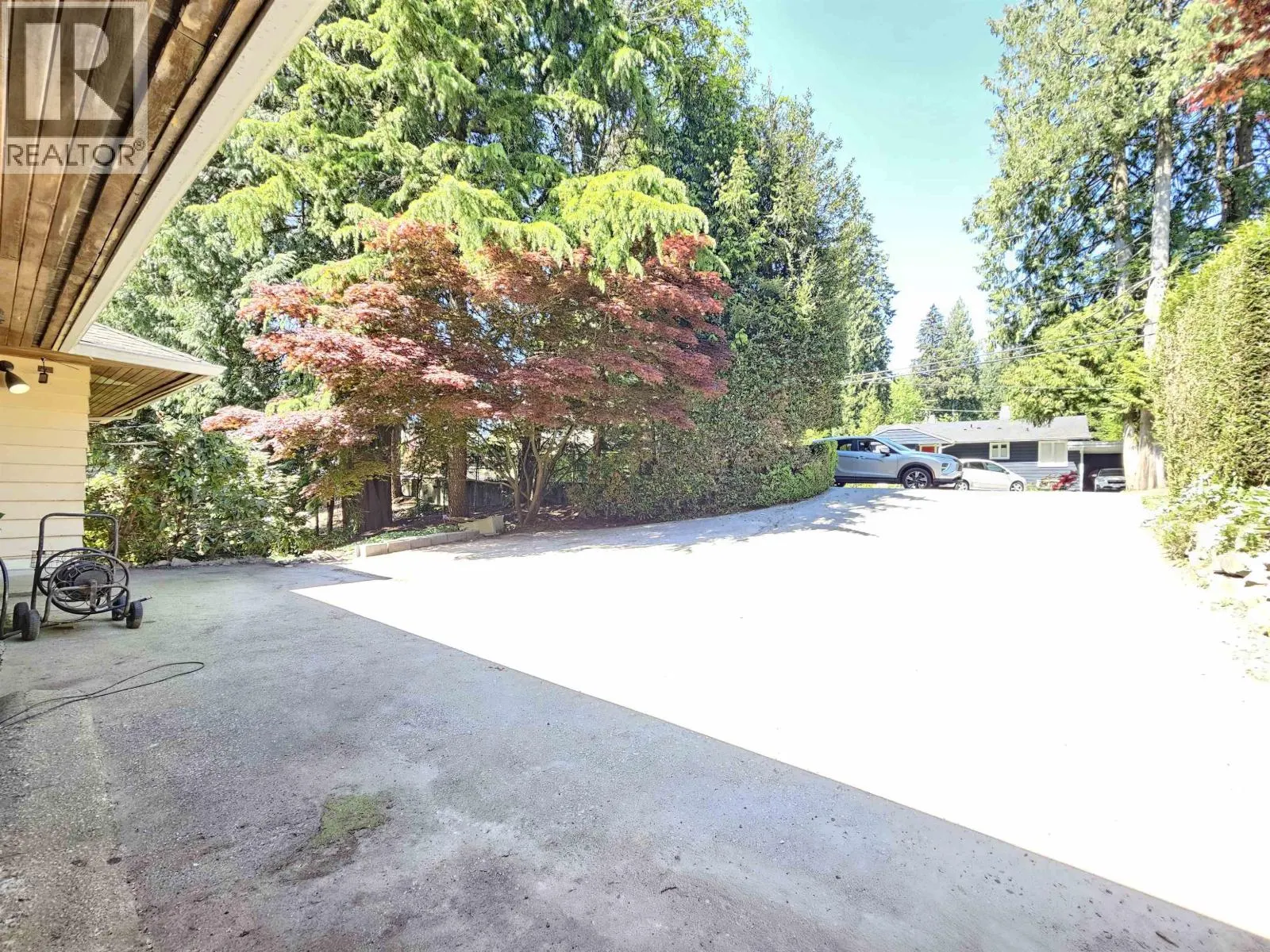 435 E OSBORNE ROAD