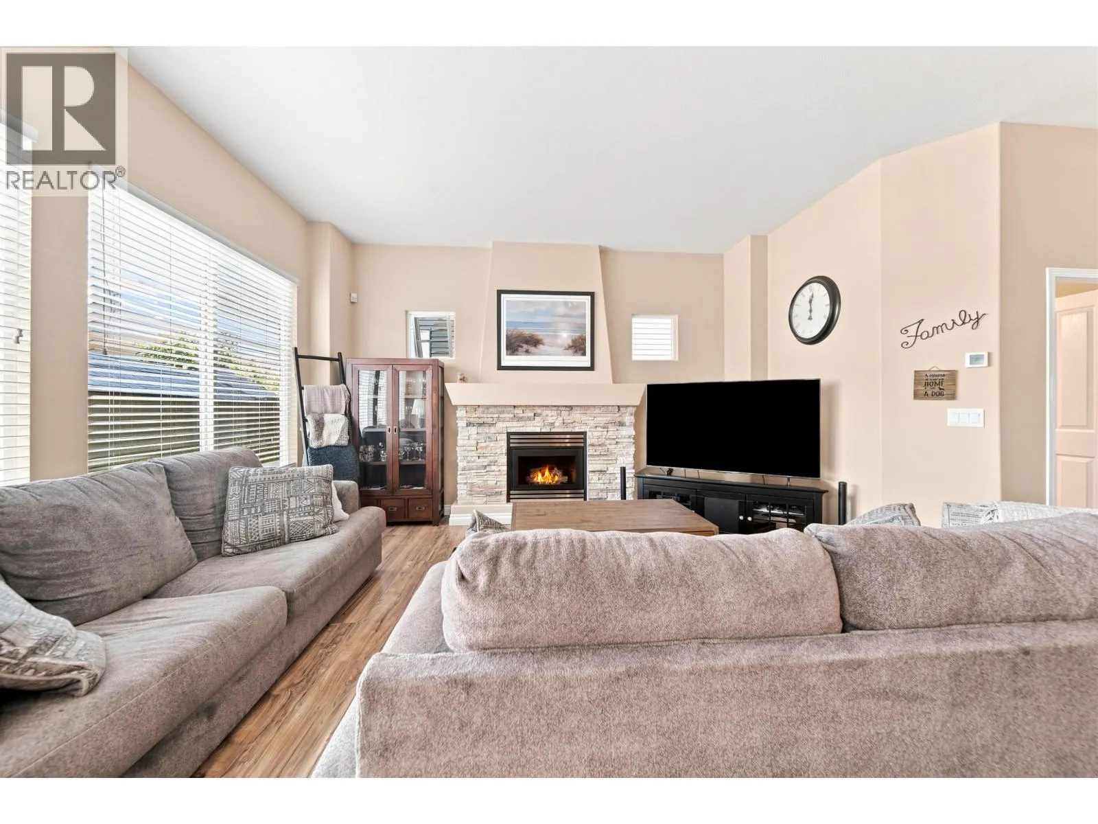 1049 EUPHRATES CRESCENT