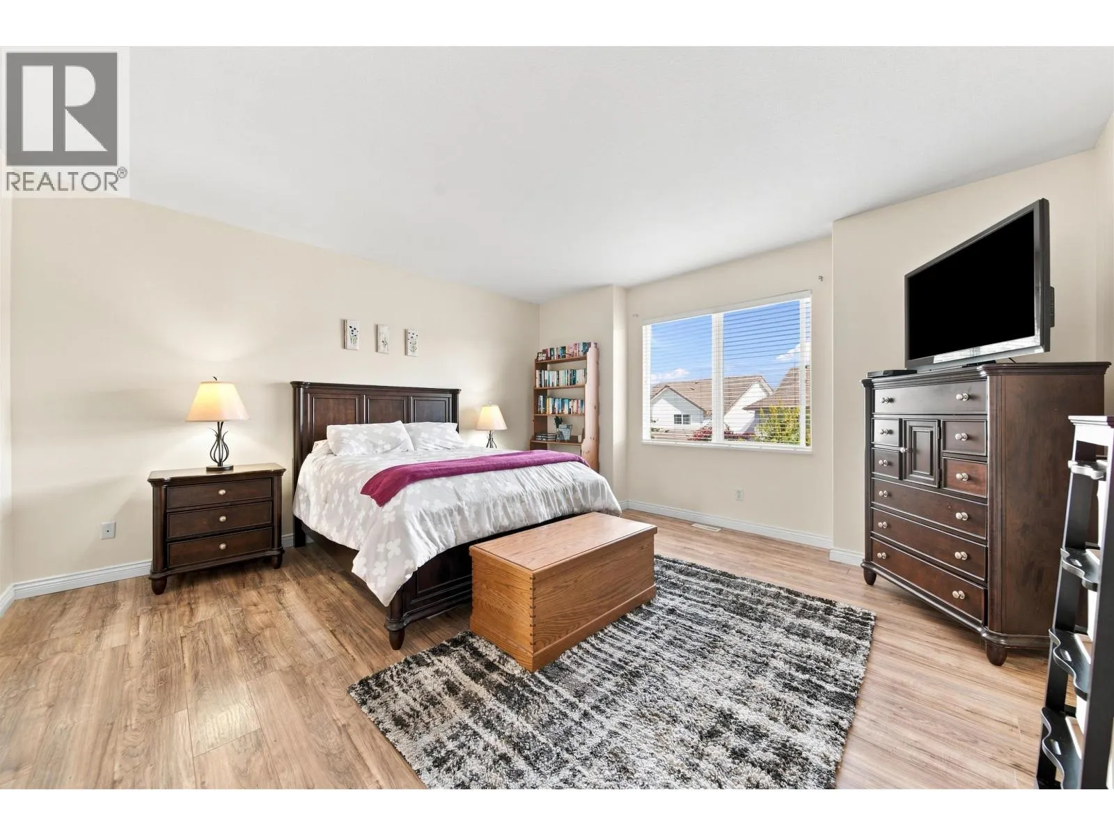 1049 EUPHRATES CRESCENT