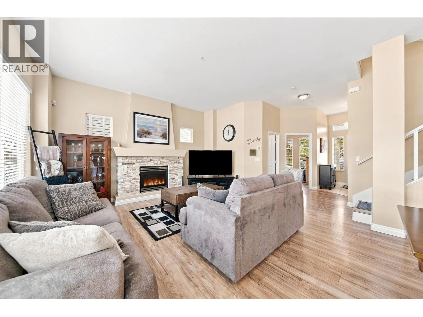 1049 EUPHRATES CRESCENT