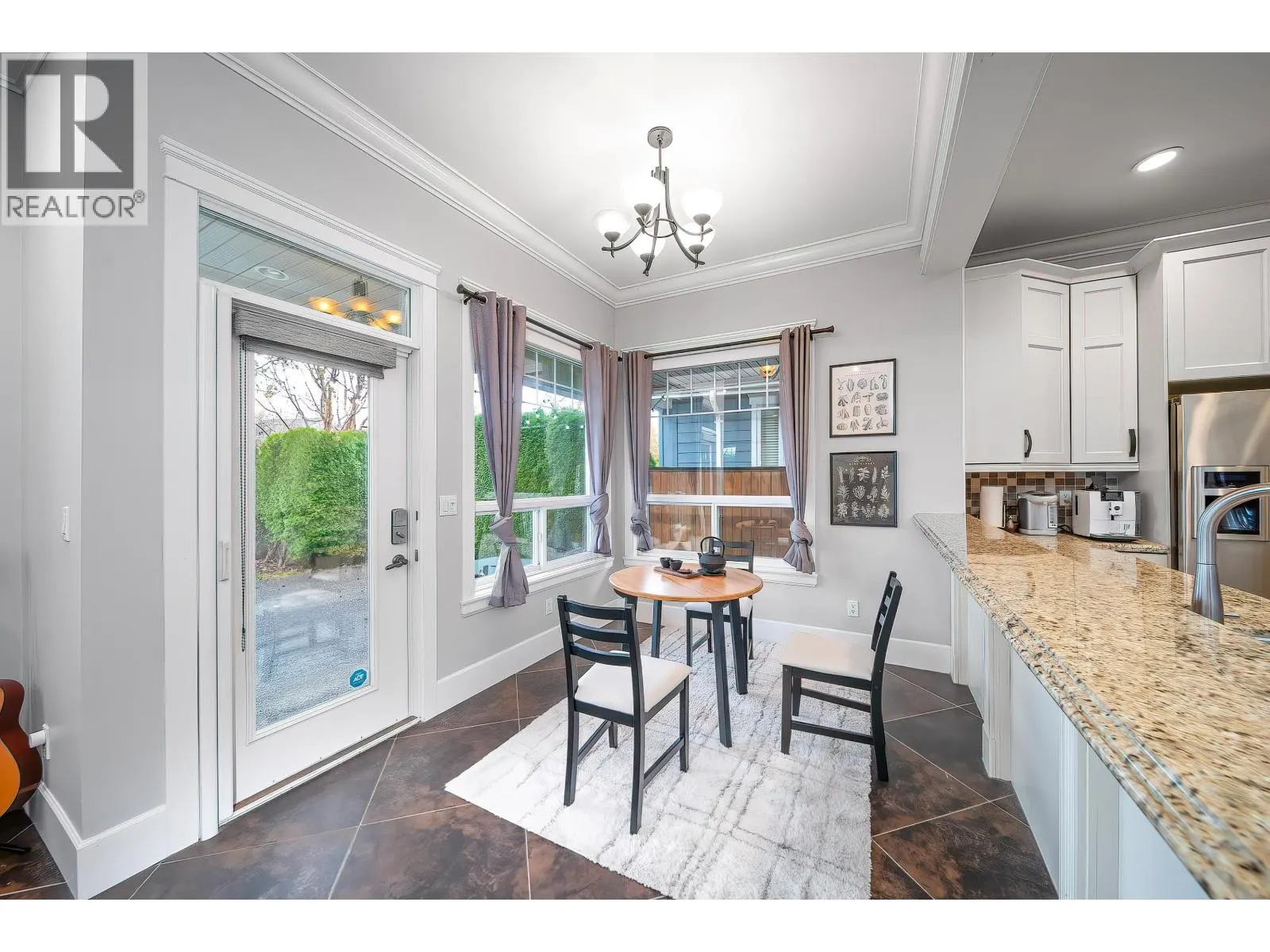 5835 FAIR WYND