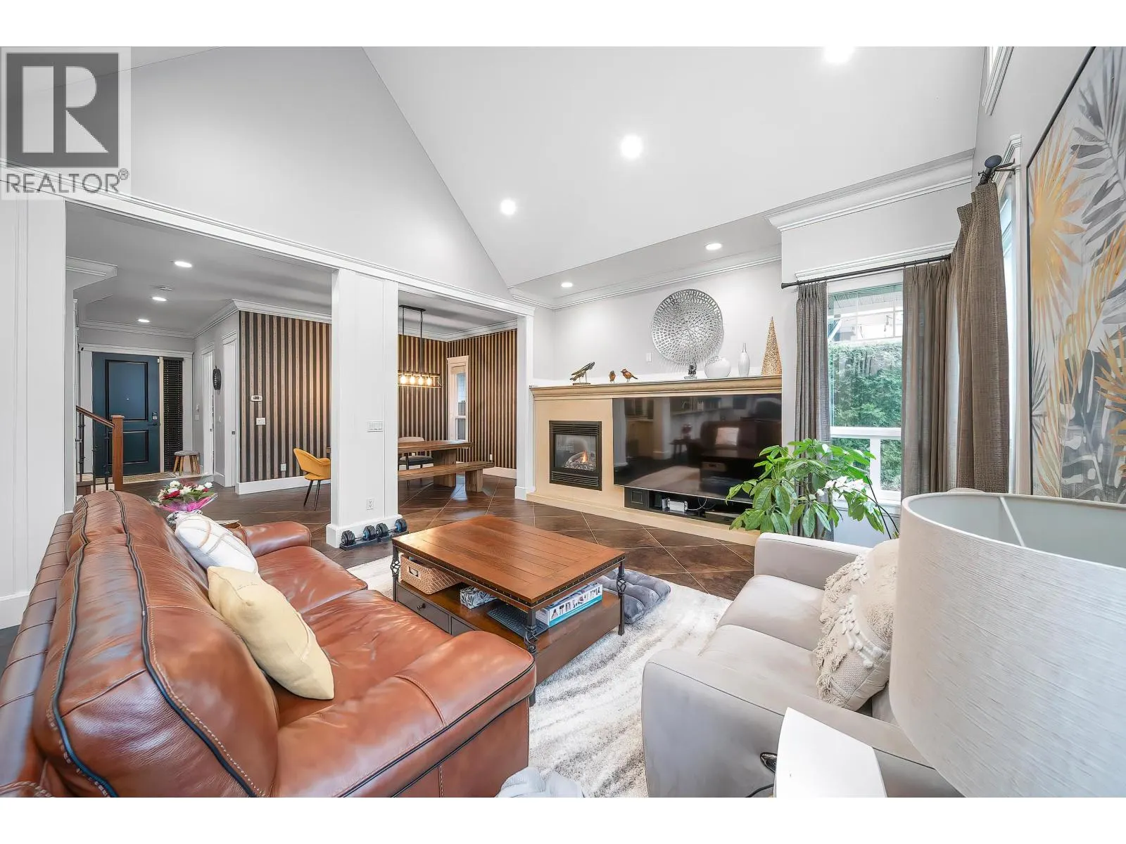 5835 FAIR WYND