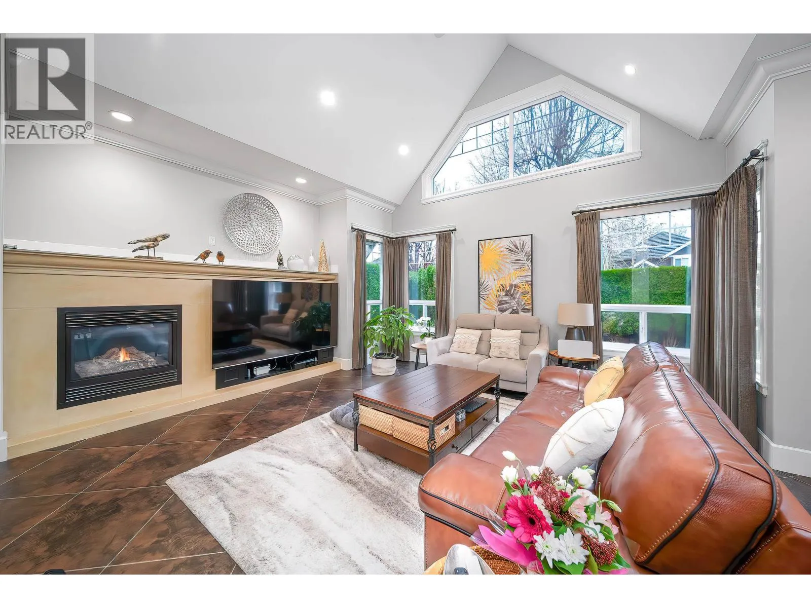 5835 FAIR WYND