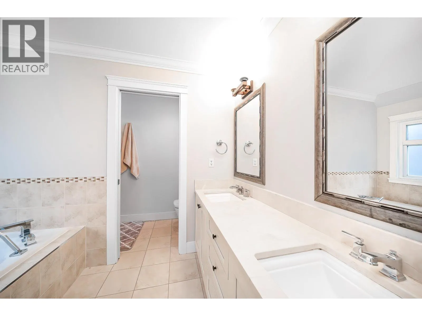 5835 FAIR WYND