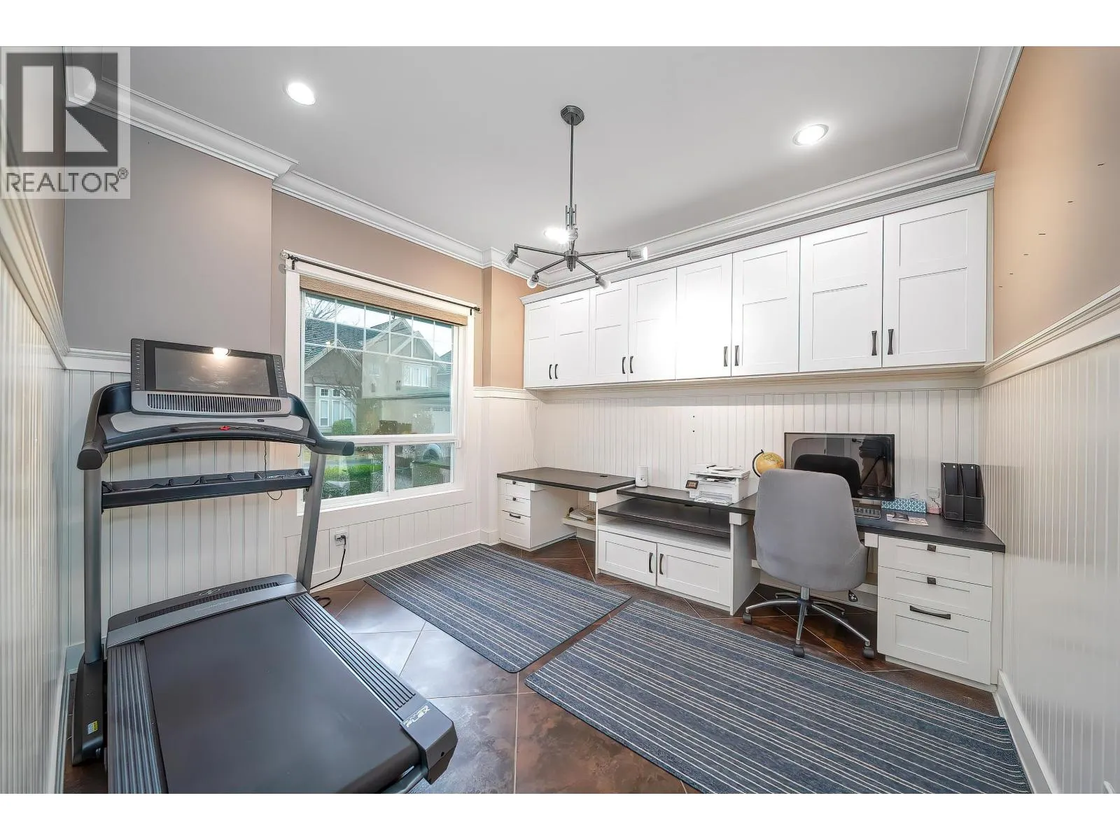 5835 FAIR WYND