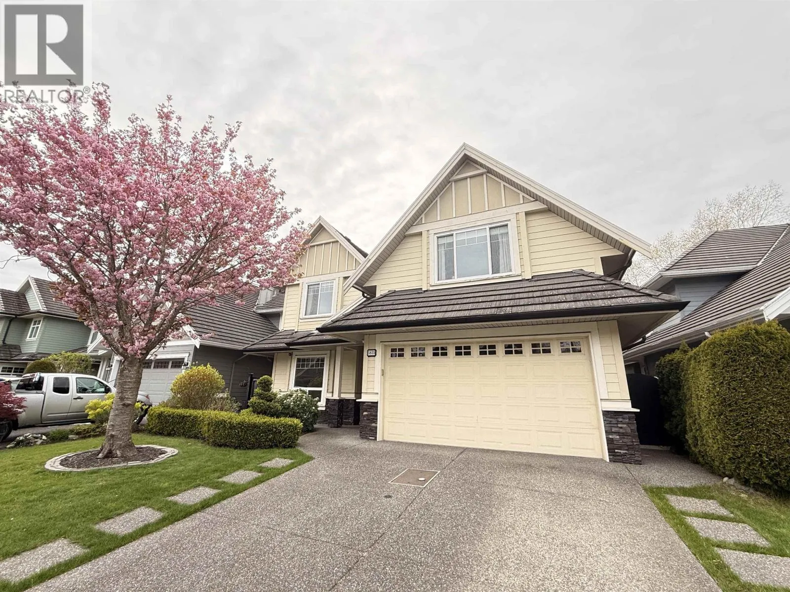 5835 FAIR WYND