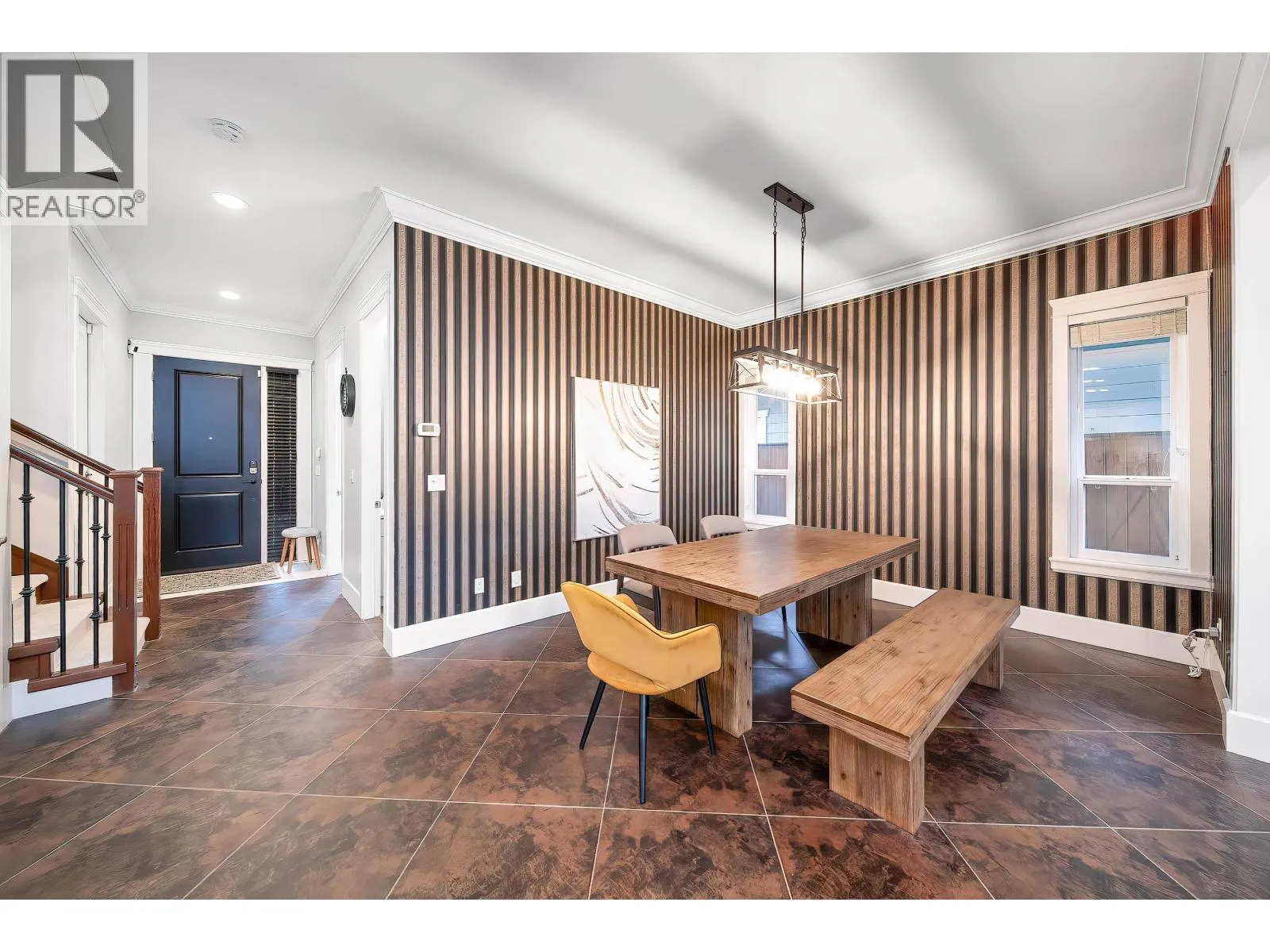 5835 FAIR WYND