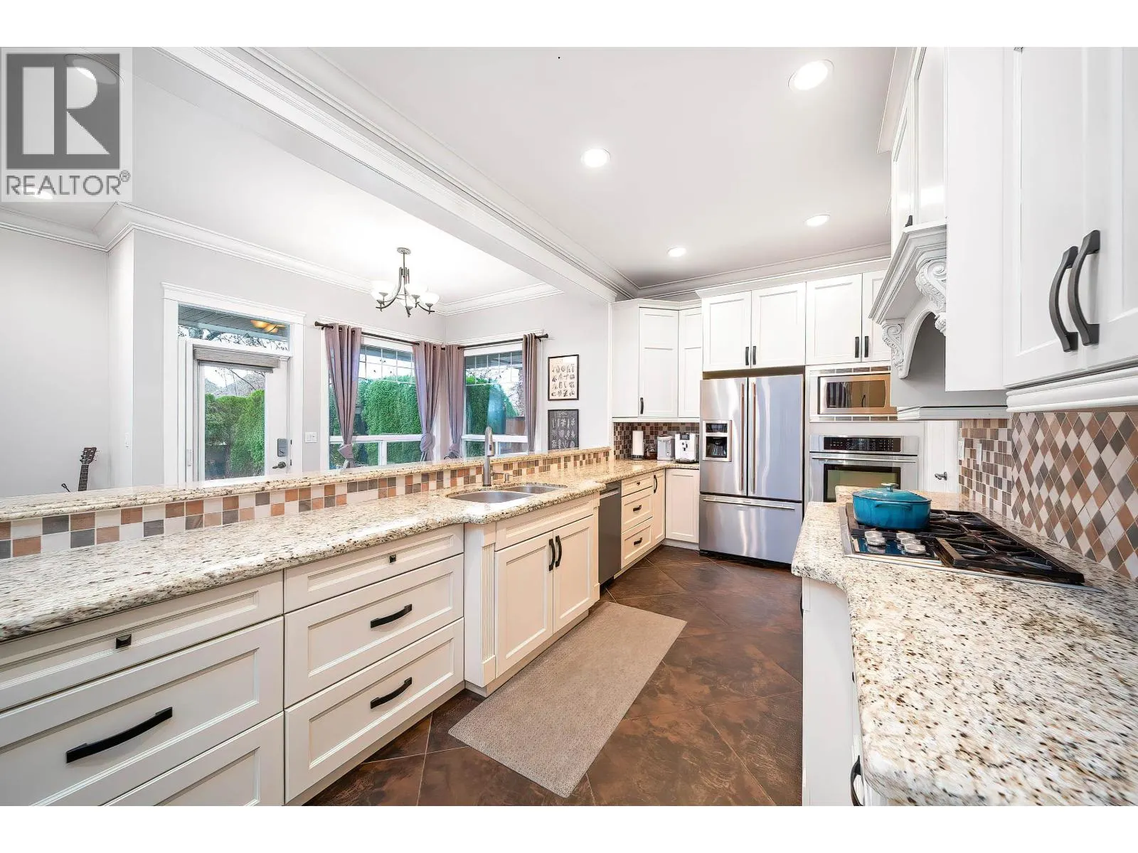 5835 FAIR WYND