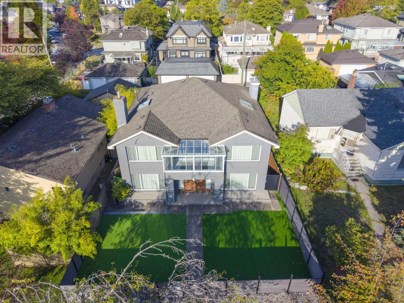 5483 COLUMBIA STREET
