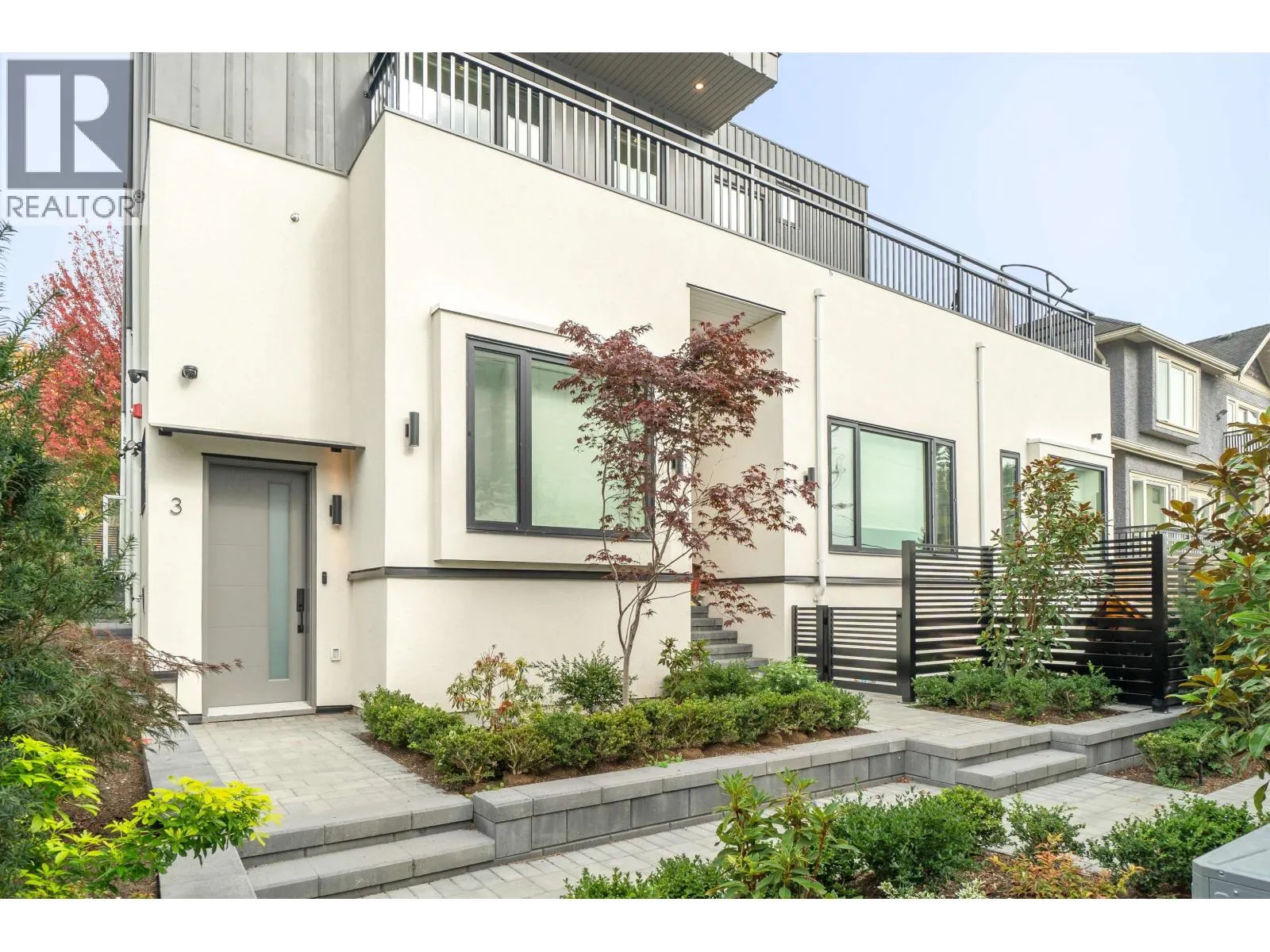 3 950 W 57TH AVENUE