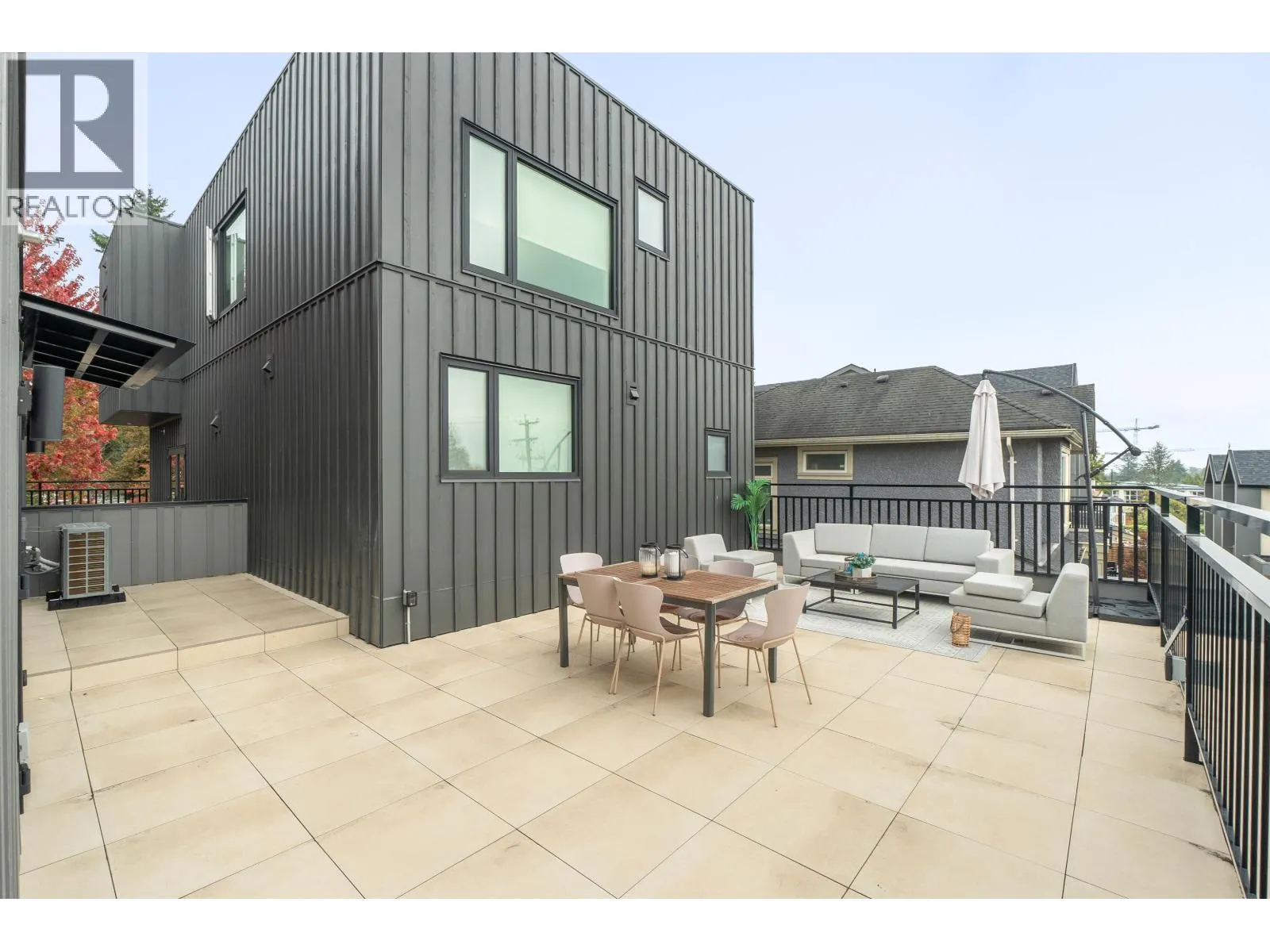 3 950 W 57TH AVENUE