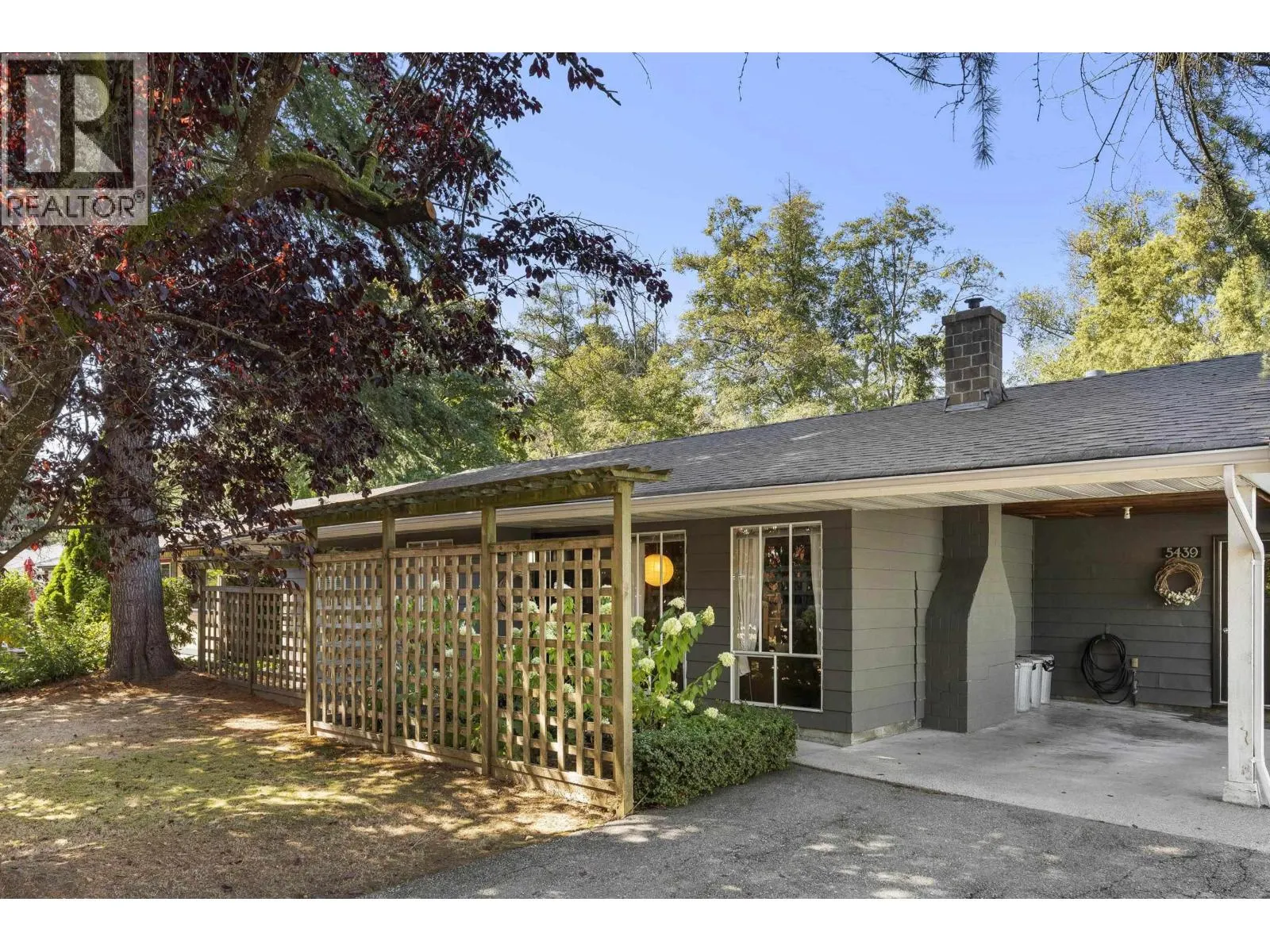 5439 RIVER ROAD