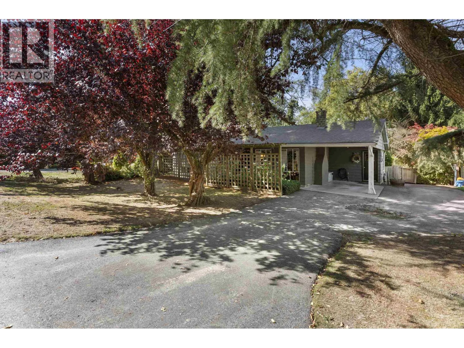 5439 RIVER ROAD
