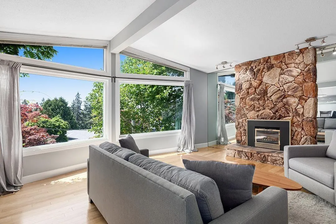 10641 WESTSIDE DRIVE