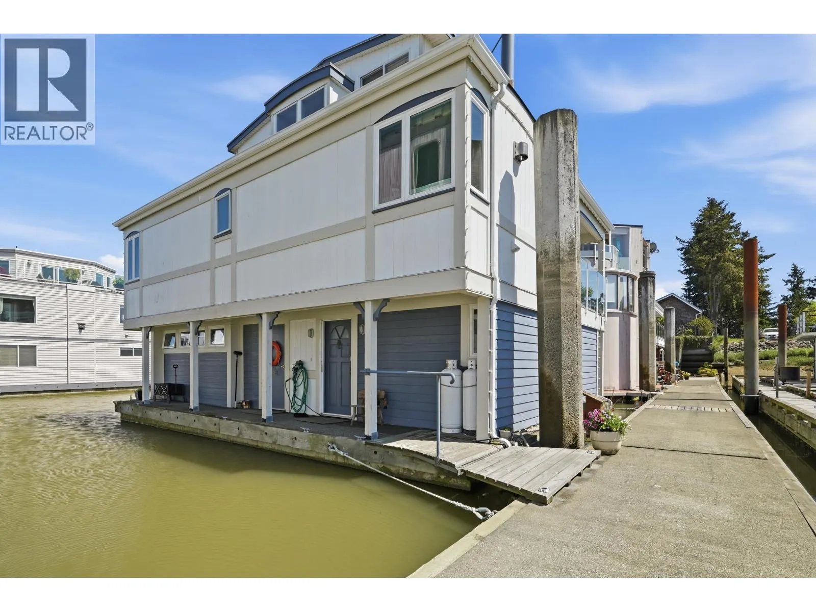 5 3459 W RIVER ROAD