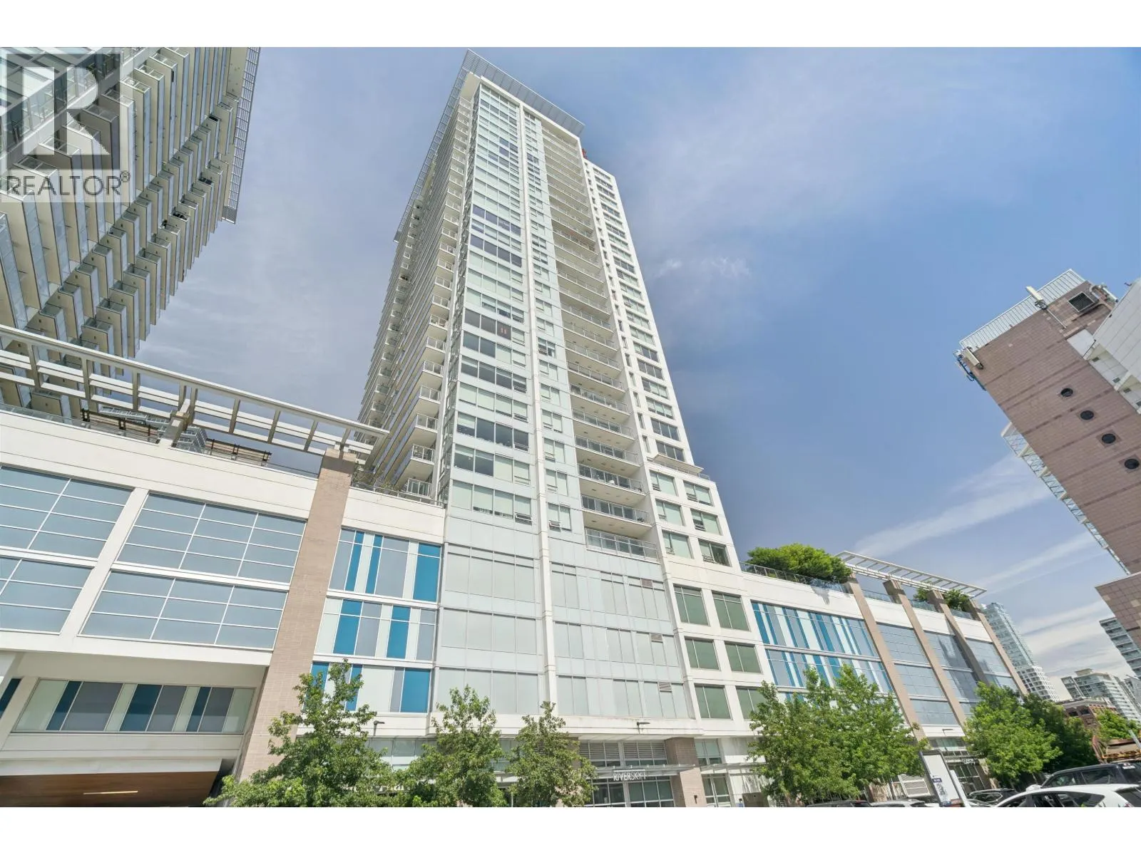1901 908 QUAYSIDE DRIVE