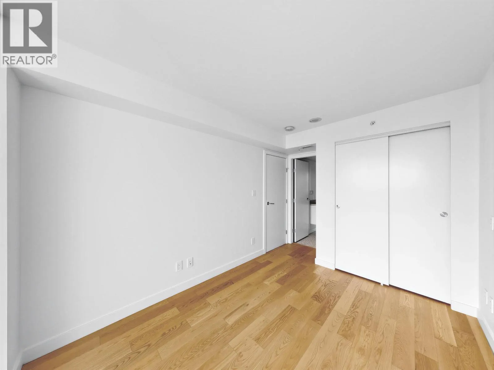 1608 188 KEEFER STREET