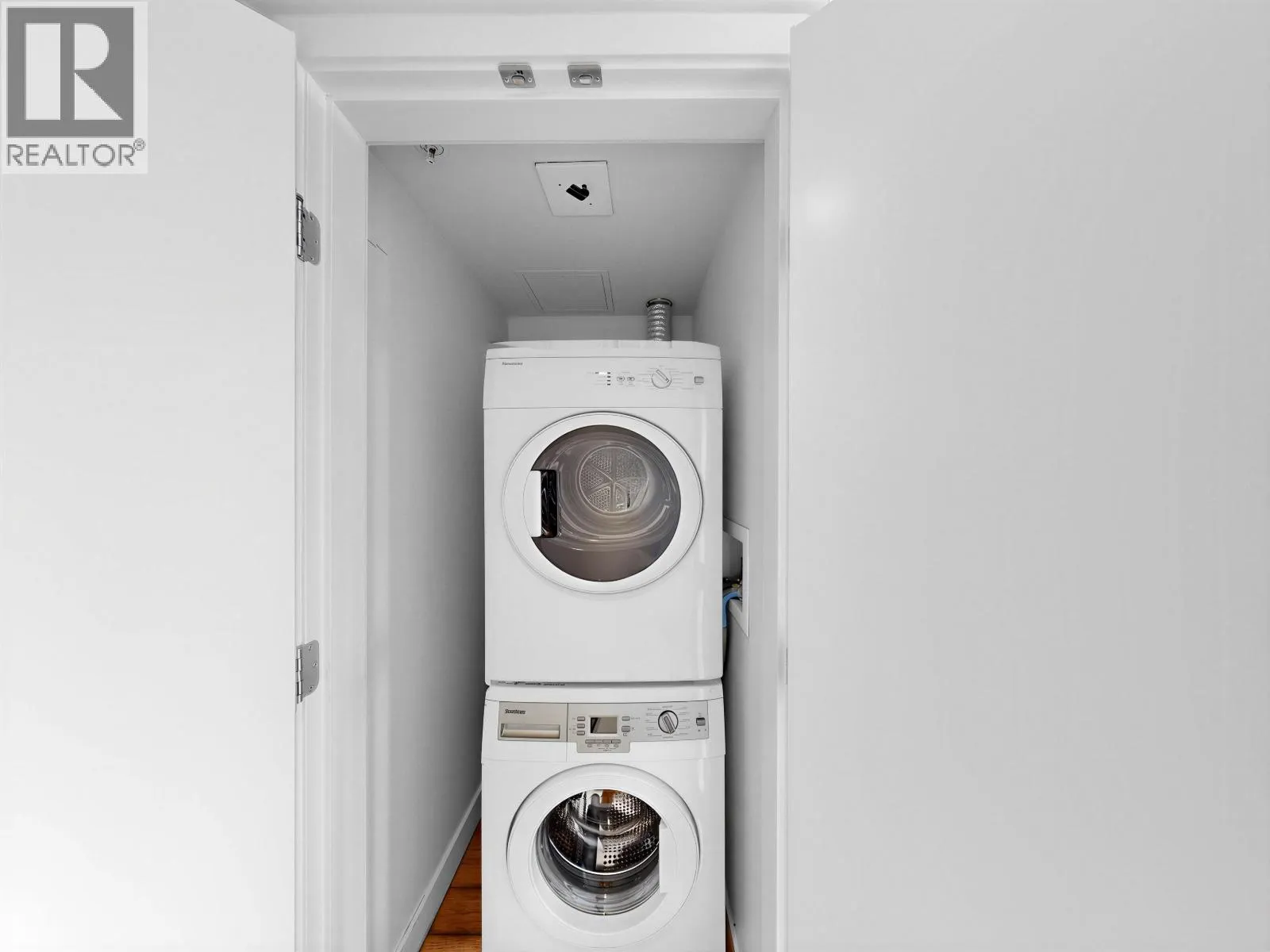 1608 188 KEEFER STREET