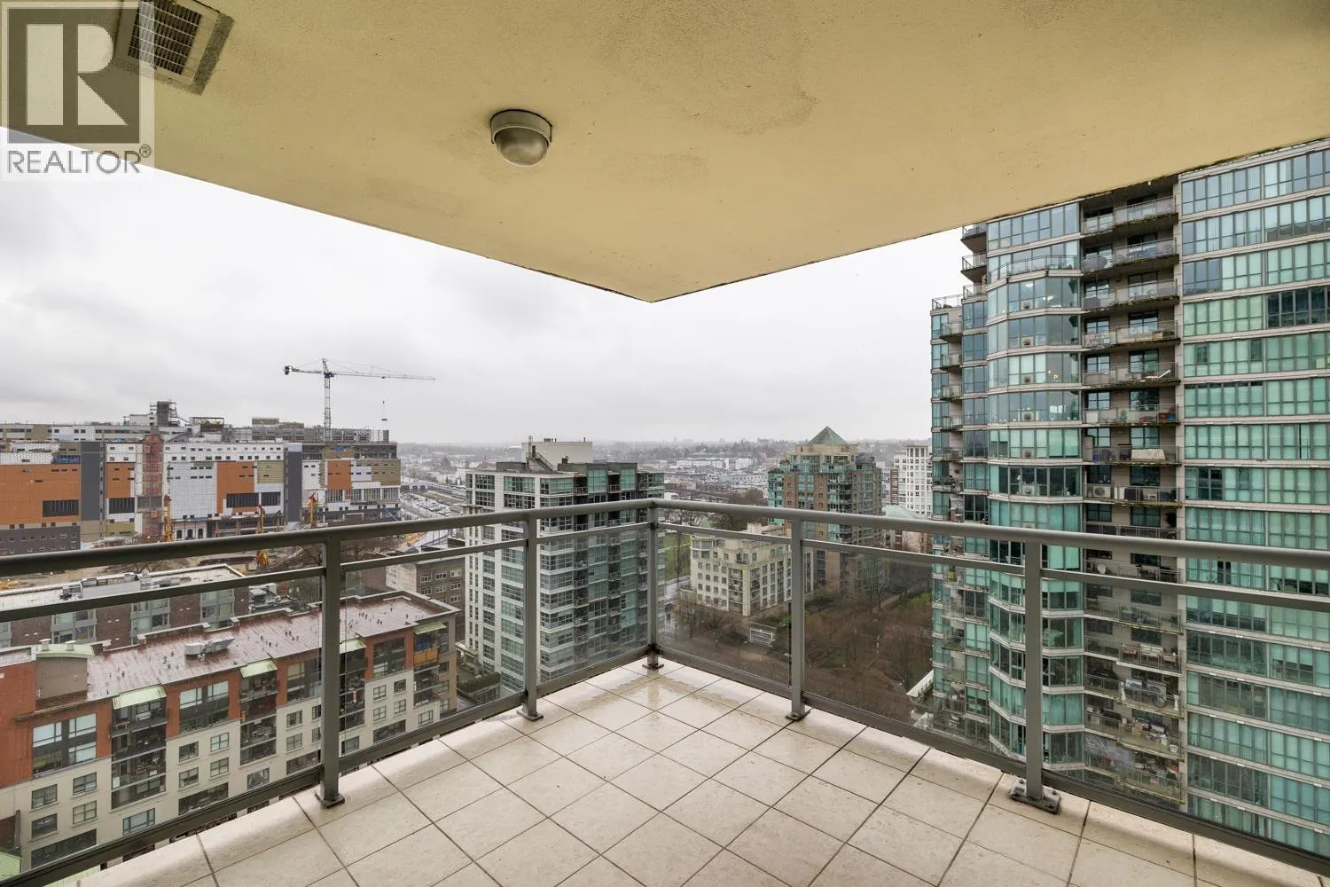 1703 120 MILROSS AVENUE