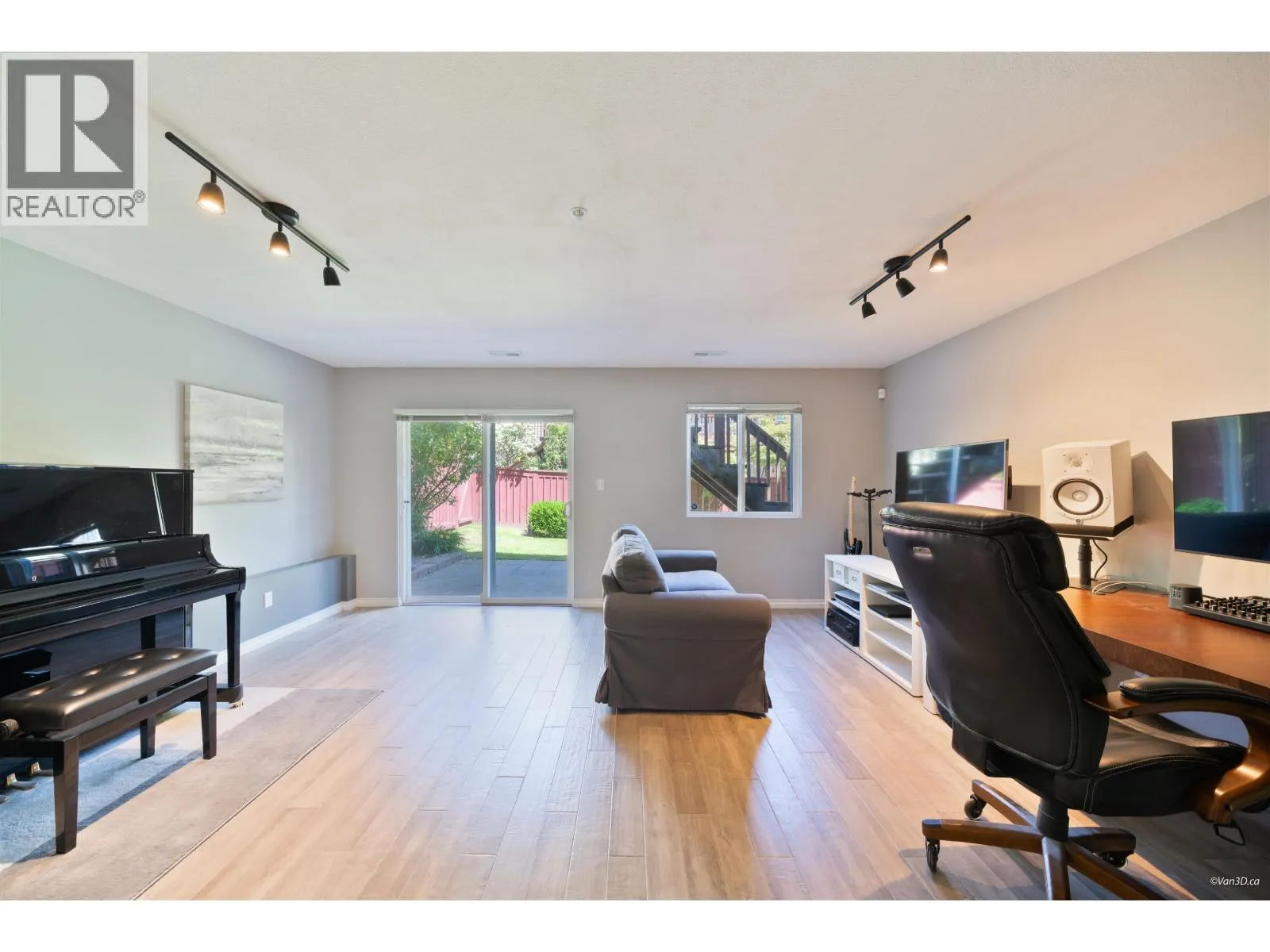 23 2387 ARGUE STREET