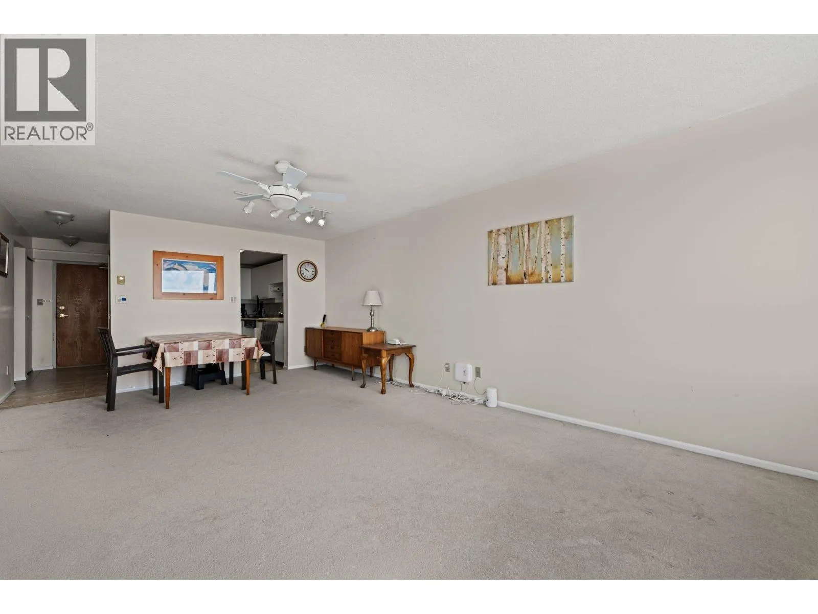 1502 2203 BELLEVUE AVENUE