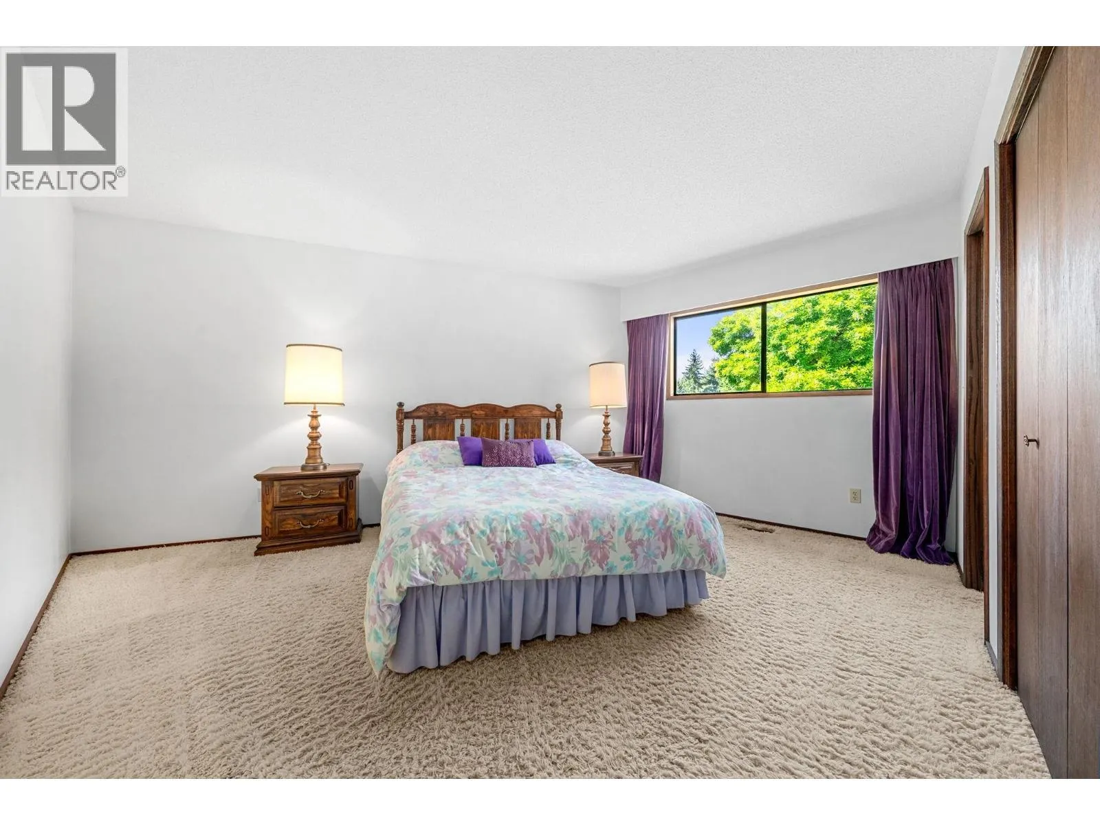 3833 LYNN VALLEY ROAD