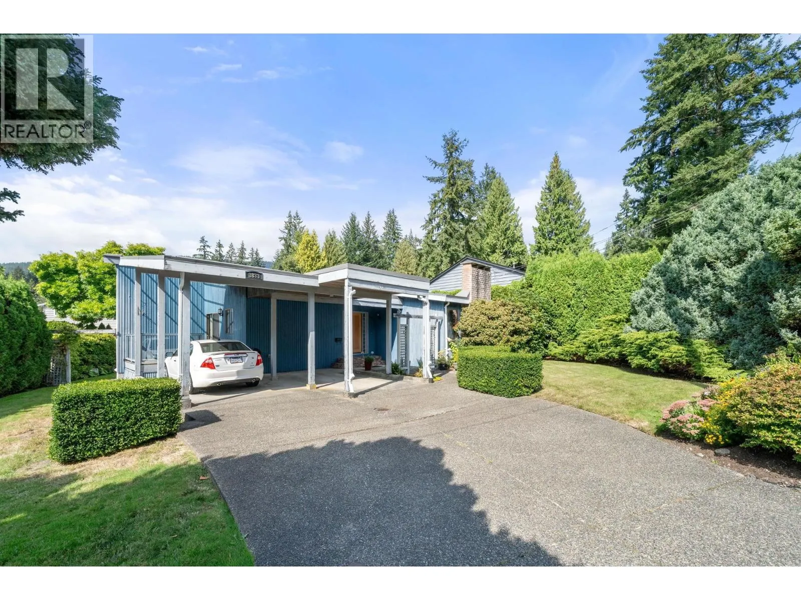 3833 LYNN VALLEY ROAD