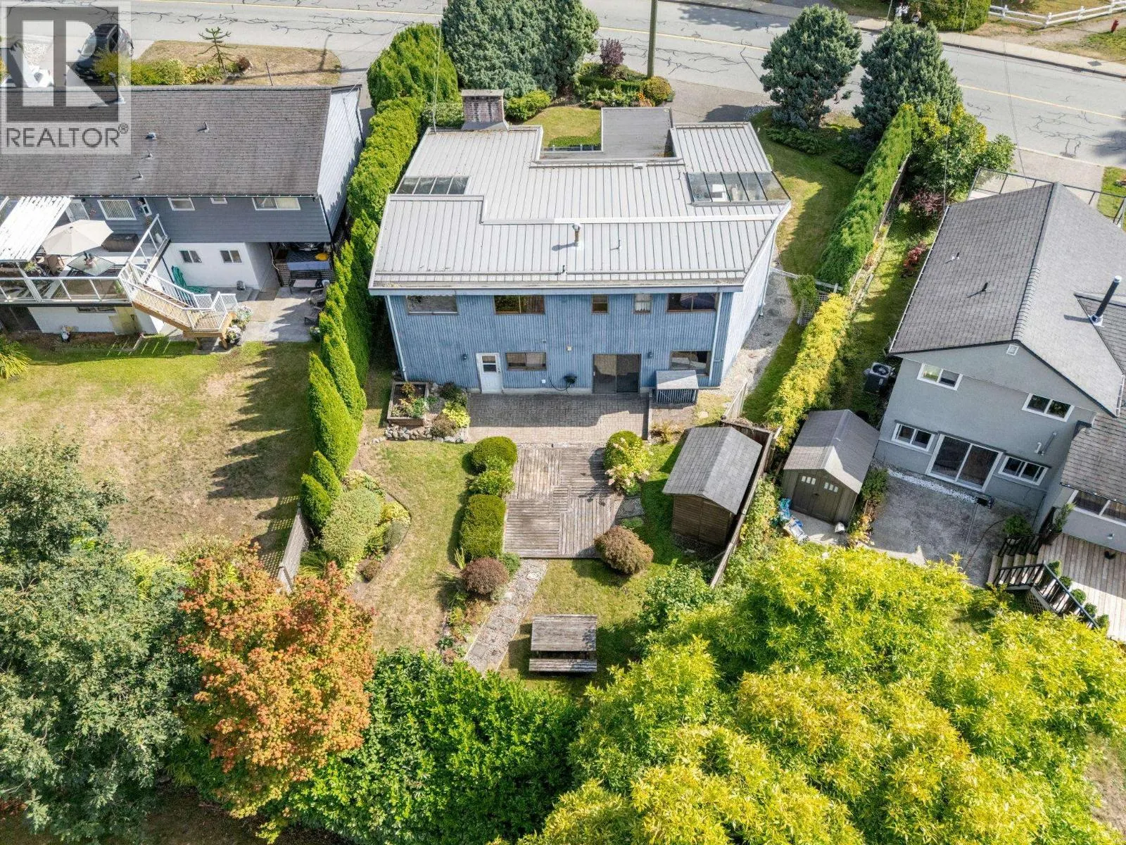 3833 LYNN VALLEY ROAD