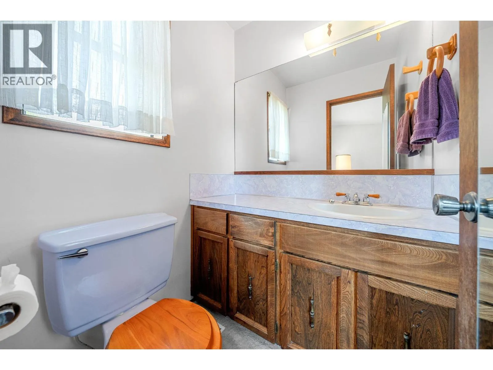 3833 LYNN VALLEY ROAD