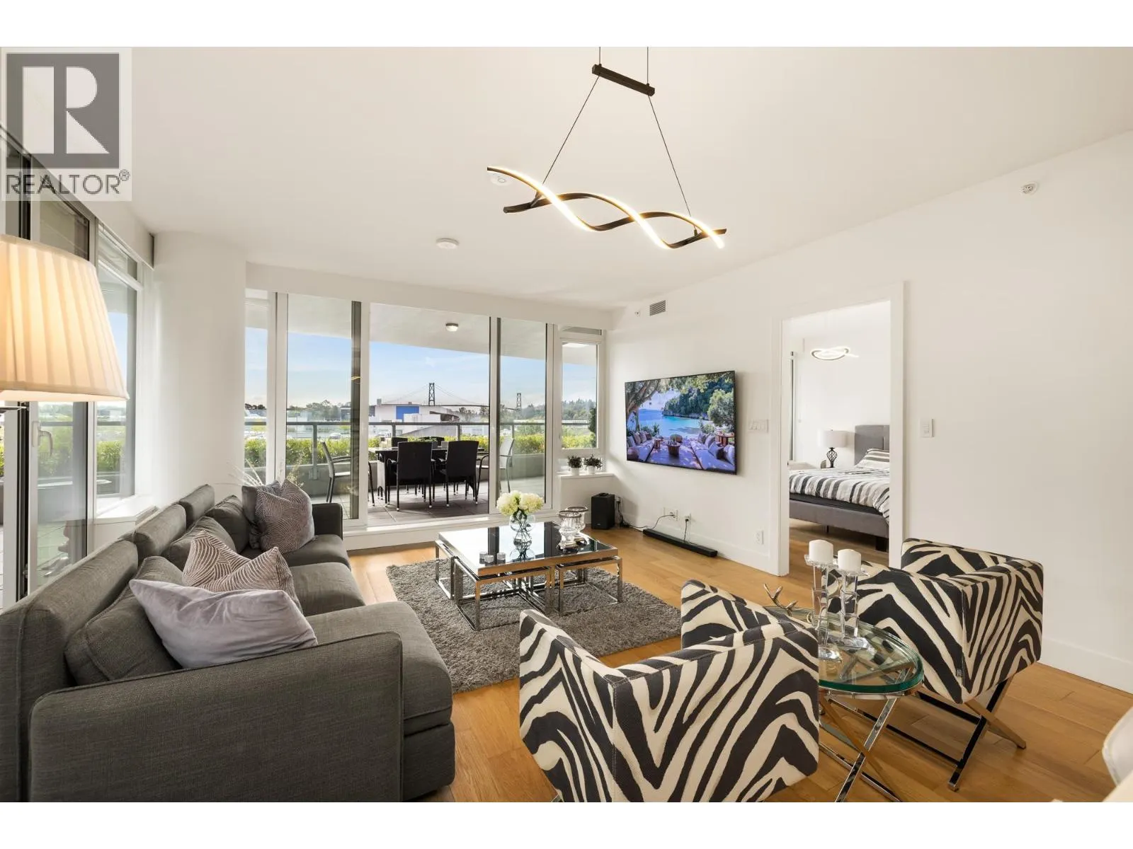 303 866 ARTHUR ERICKSON PLACE