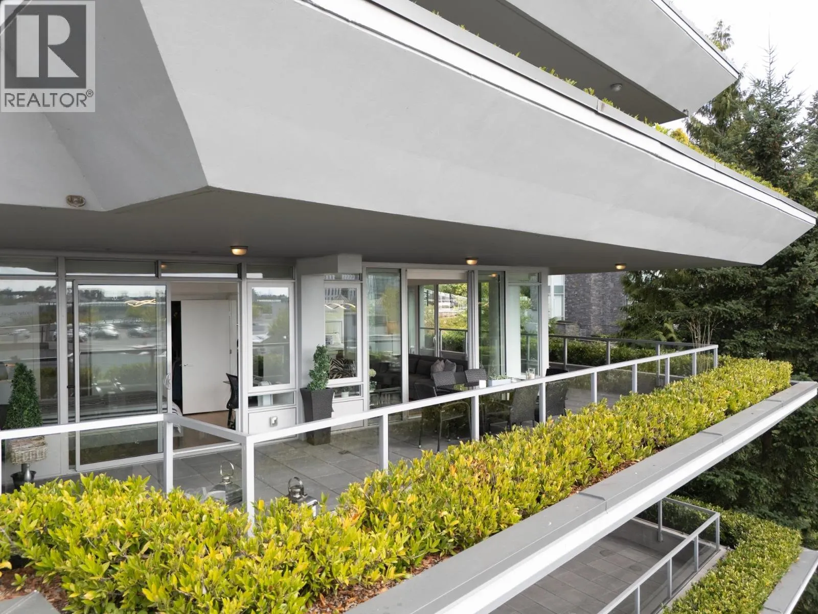 303 866 ARTHUR ERICKSON PLACE
