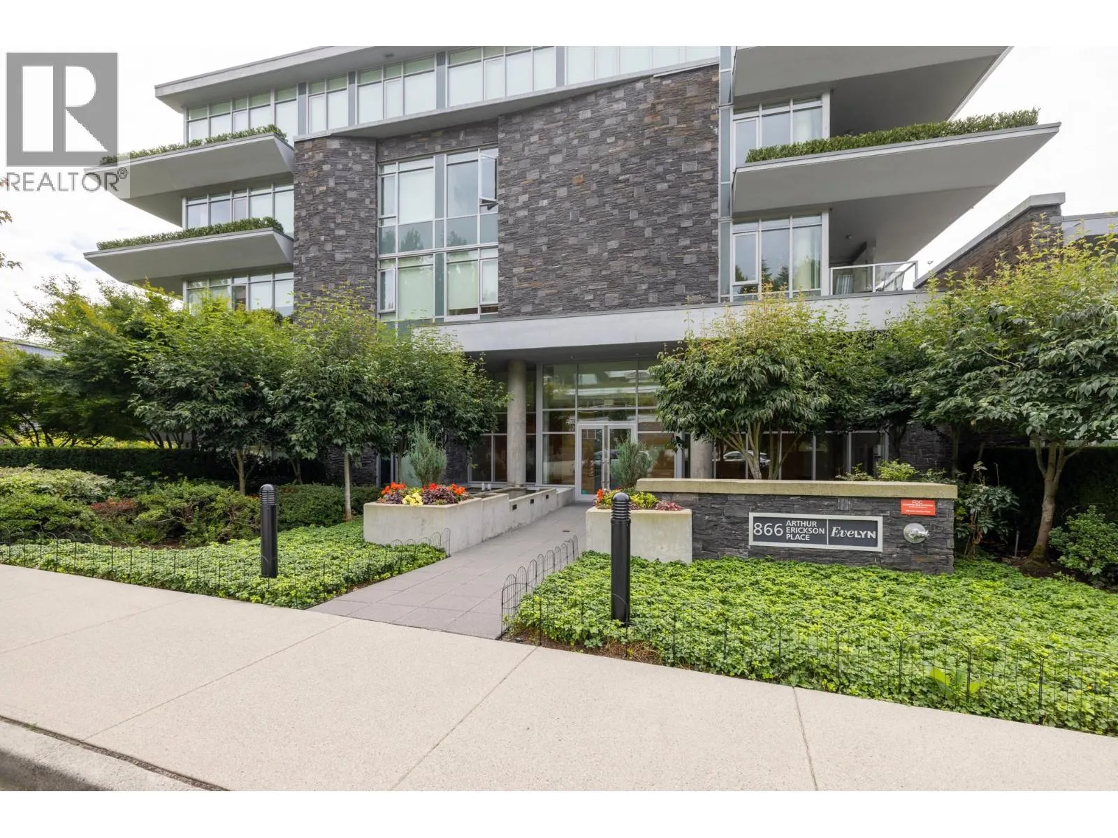 303 866 ARTHUR ERICKSON PLACE