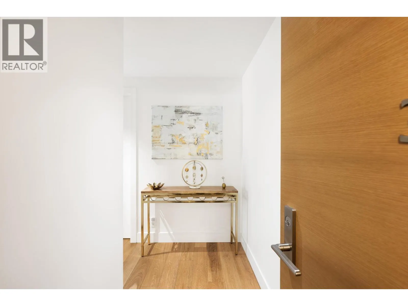 303 866 ARTHUR ERICKSON PLACE