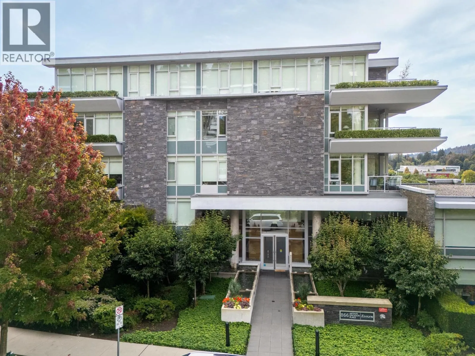 303 866 ARTHUR ERICKSON PLACE