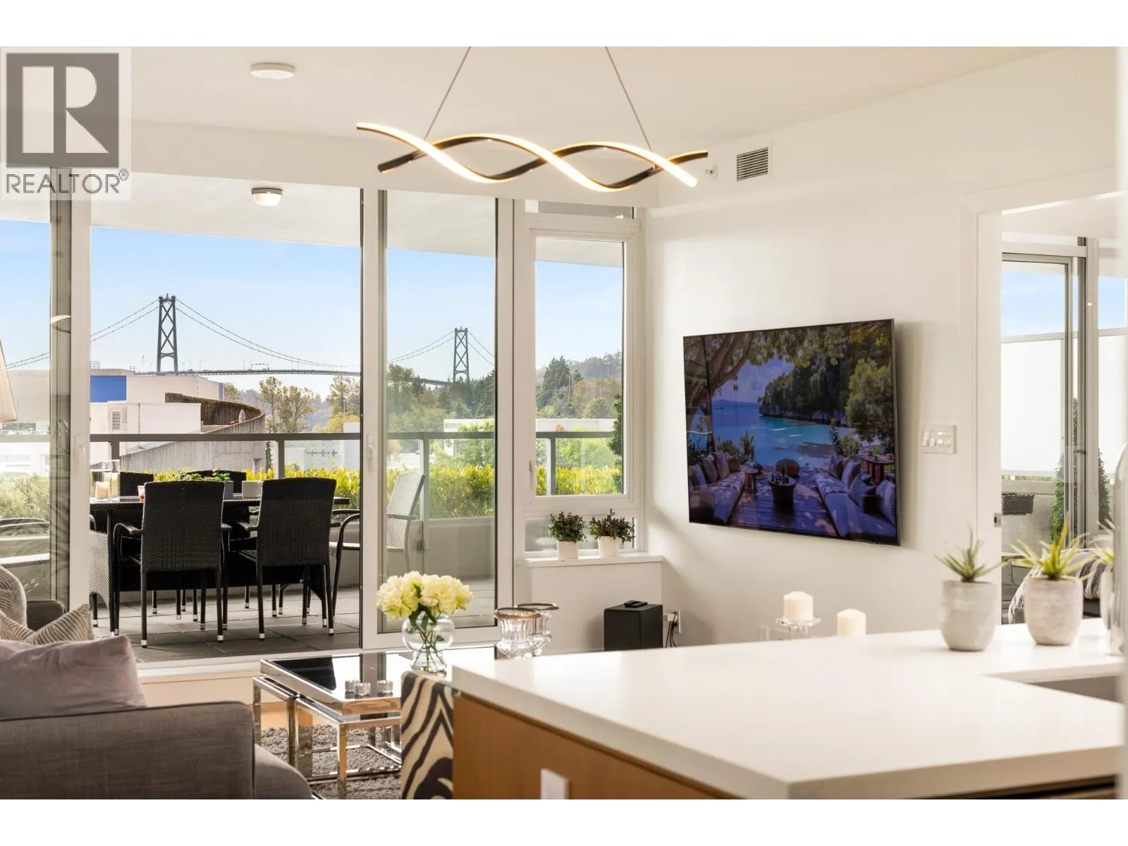 303 866 ARTHUR ERICKSON PLACE