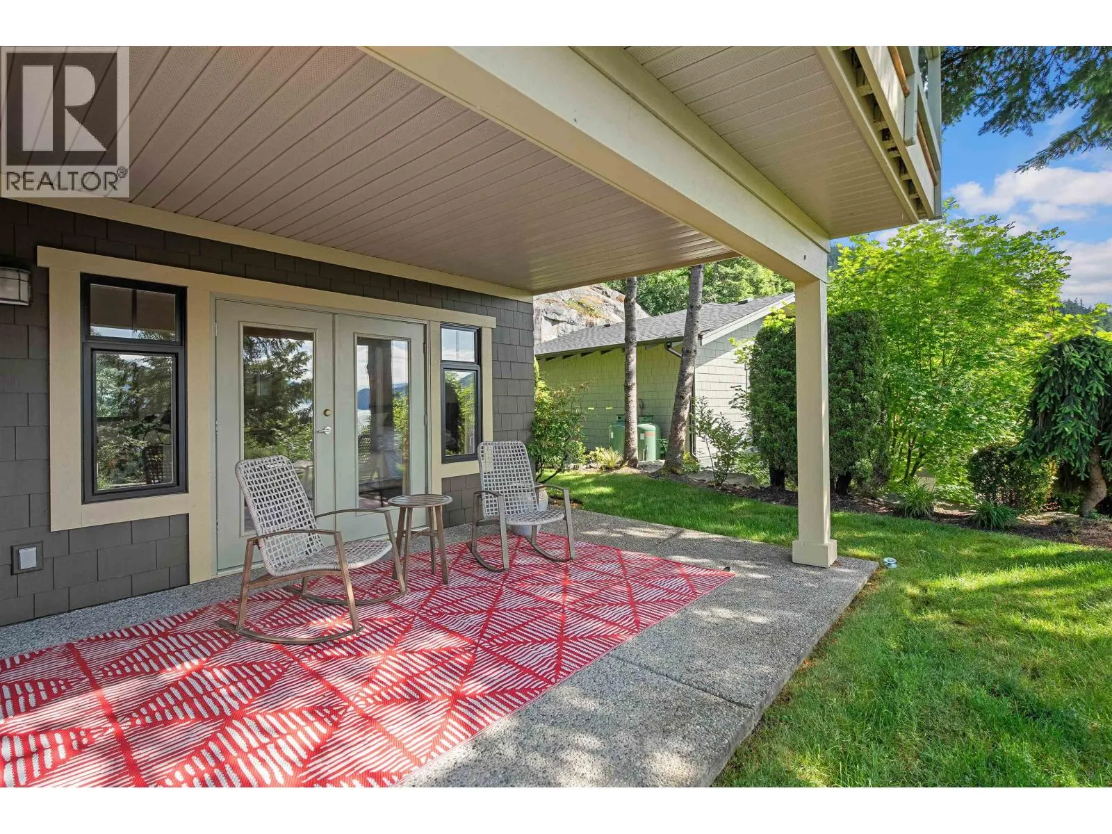 300 OCEAN CREST DRIVE
