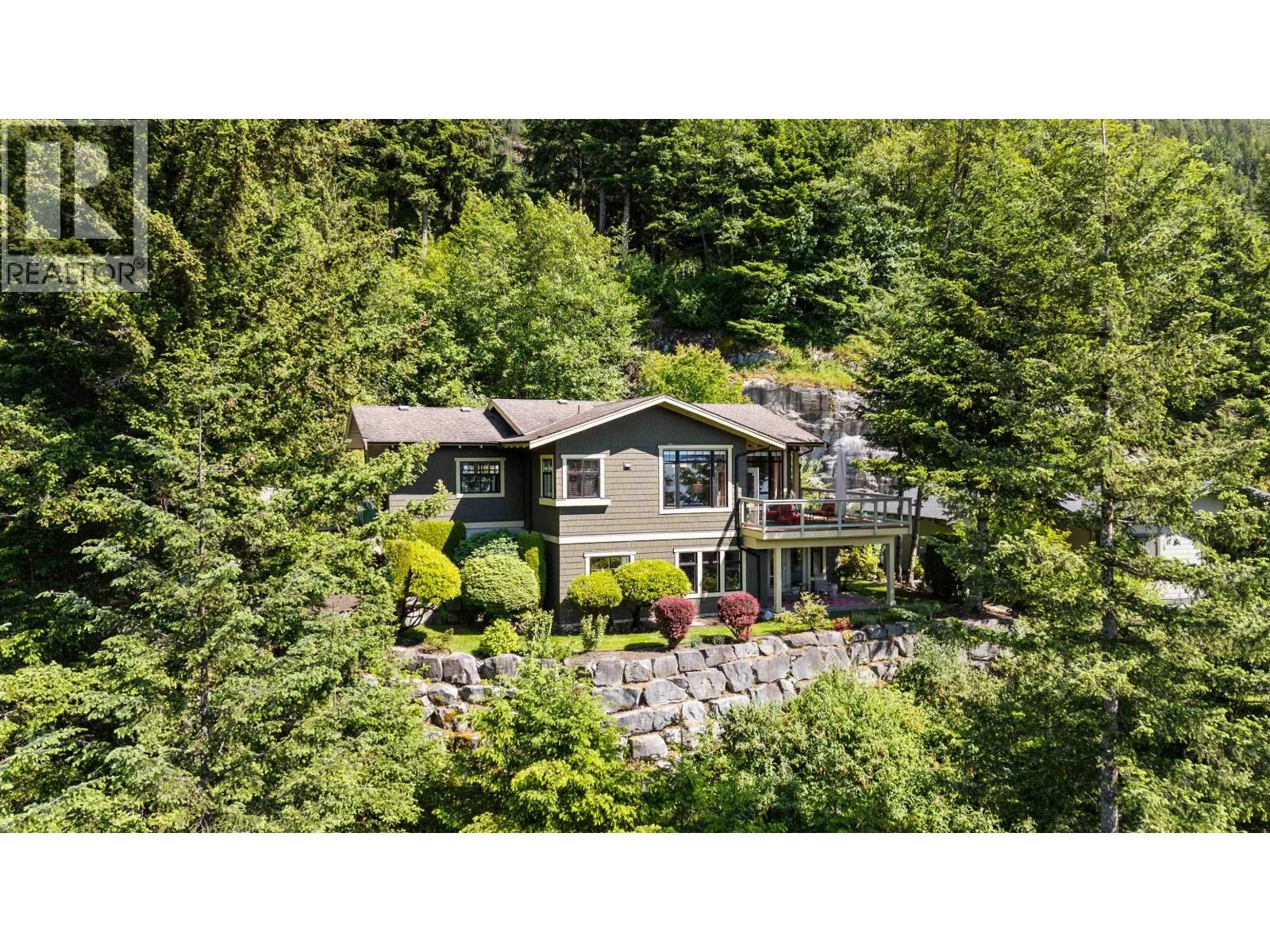 300 OCEAN CREST DRIVE