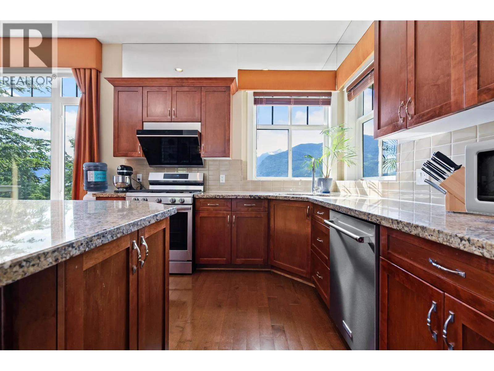 300 OCEAN CREST DRIVE