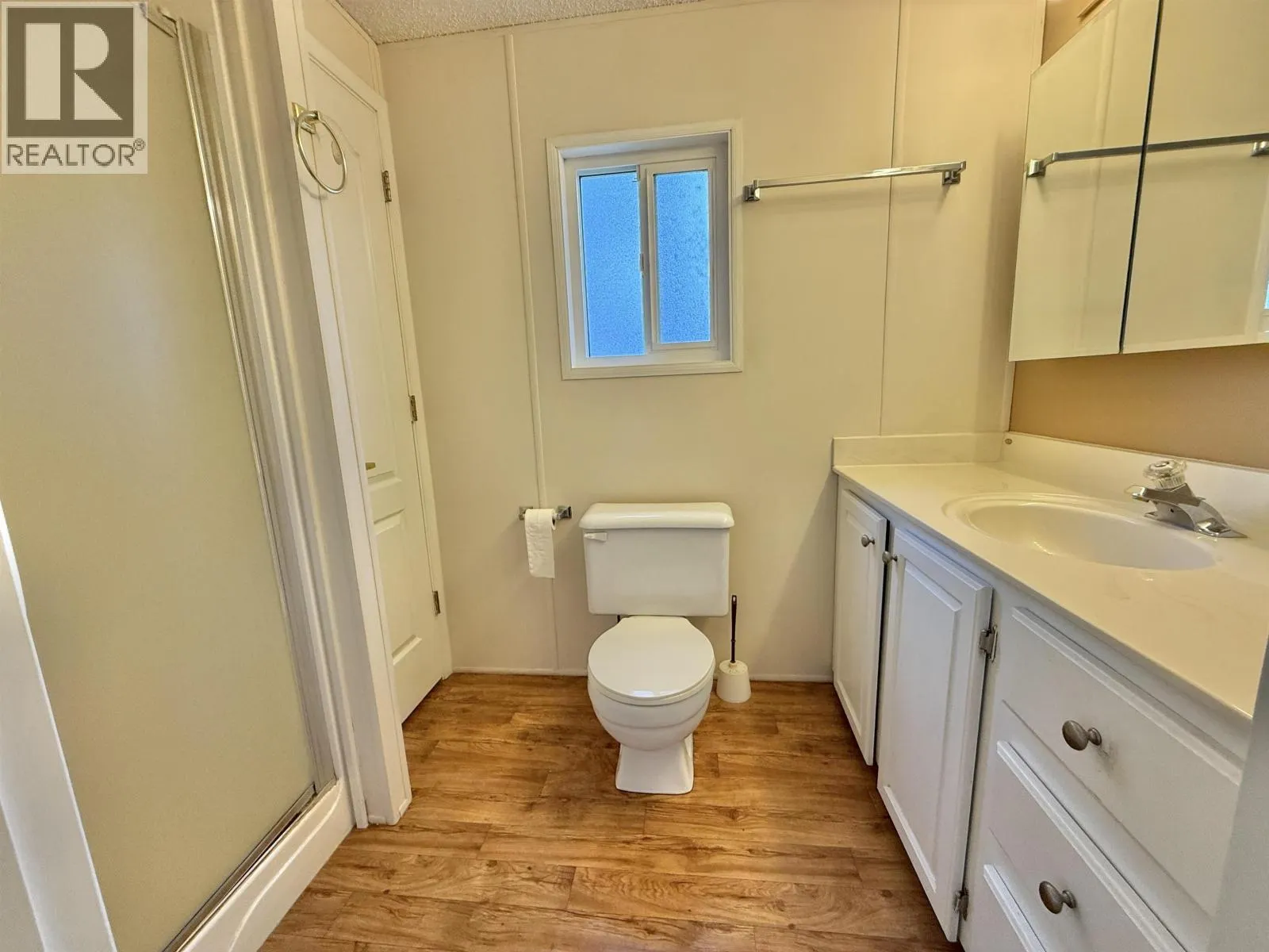 25 654 NORTH FRASER DRIVE