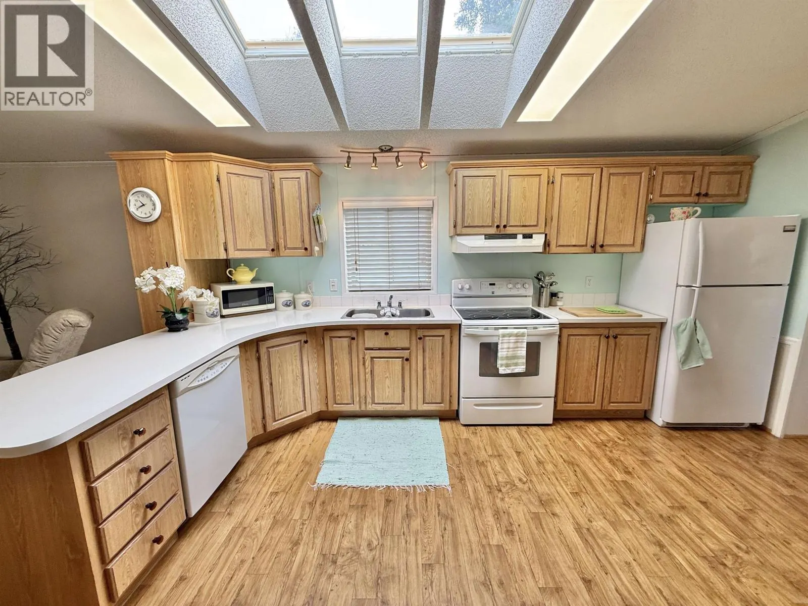 25 654 NORTH FRASER DRIVE