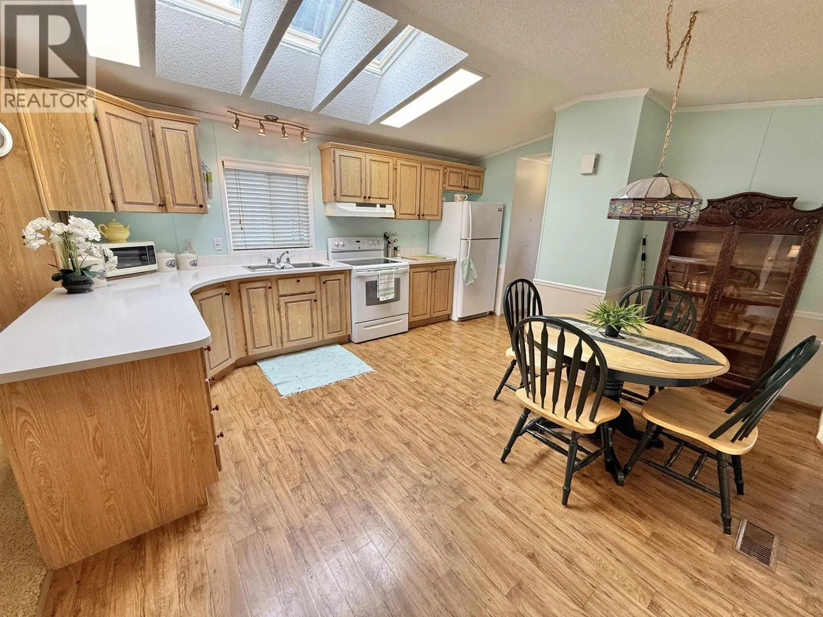 25 654 NORTH FRASER DRIVE