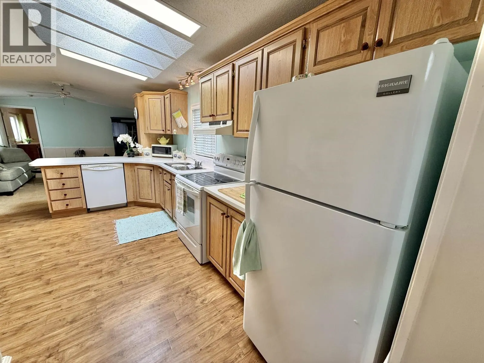 25 654 NORTH FRASER DRIVE