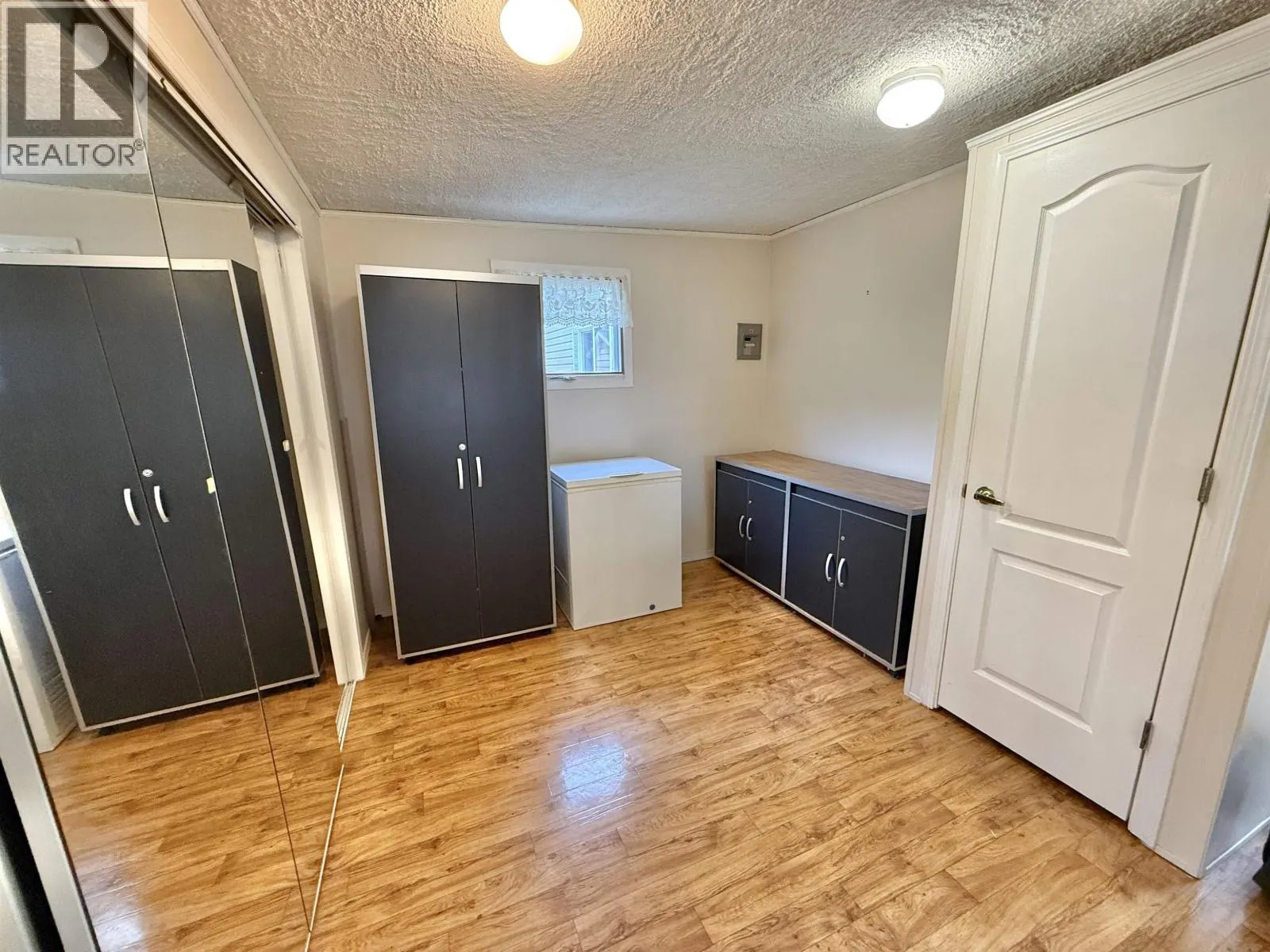 25 654 NORTH FRASER DRIVE