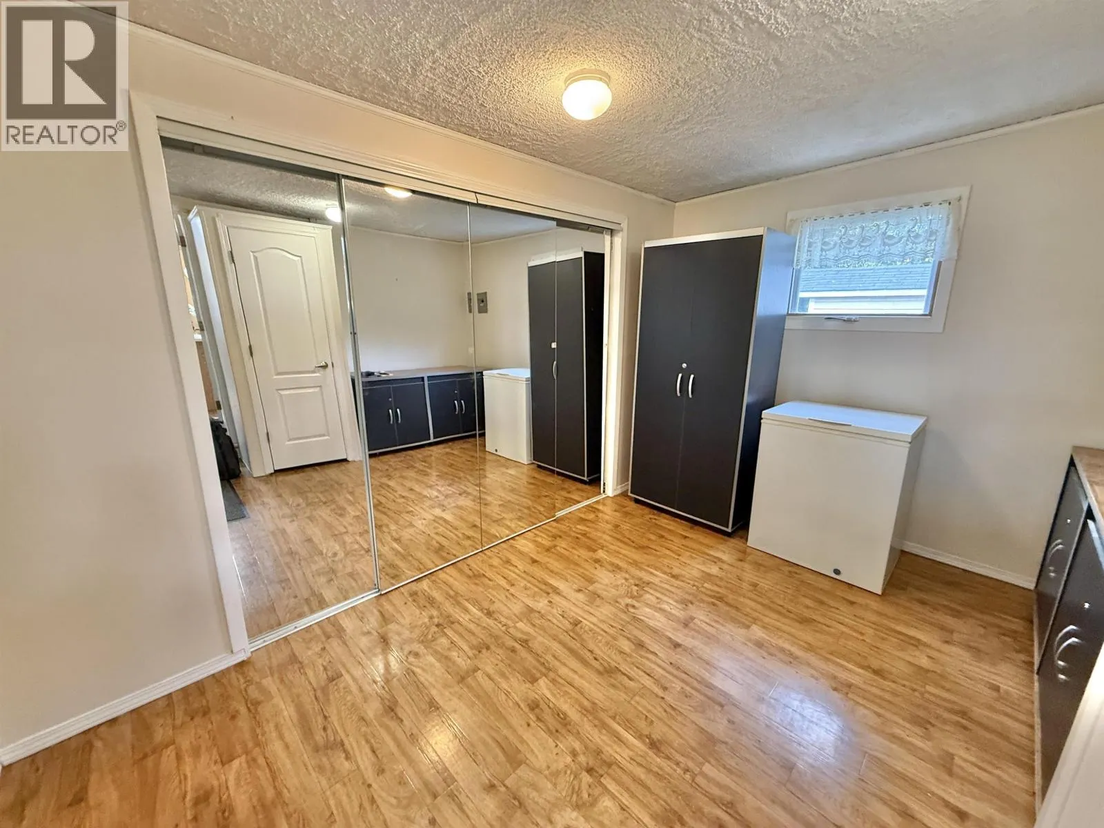 25 654 NORTH FRASER DRIVE