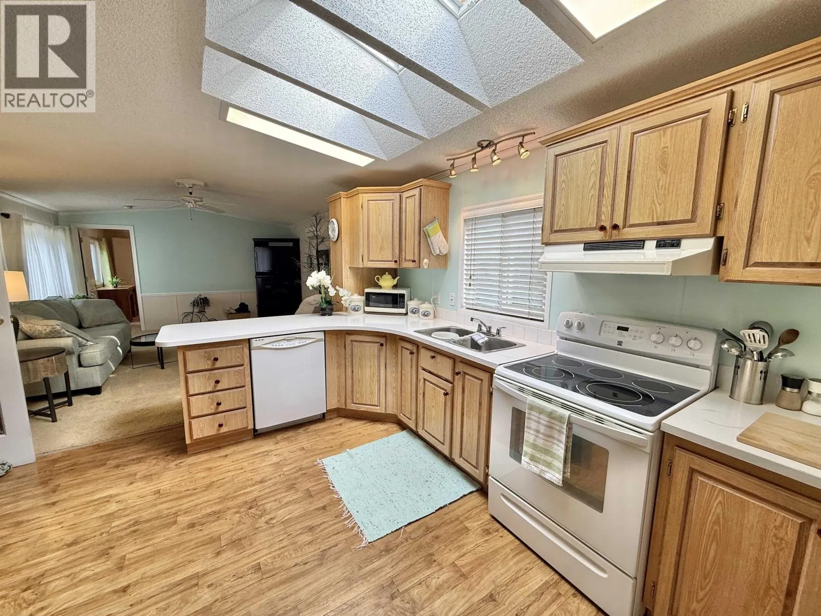 25 654 NORTH FRASER DRIVE