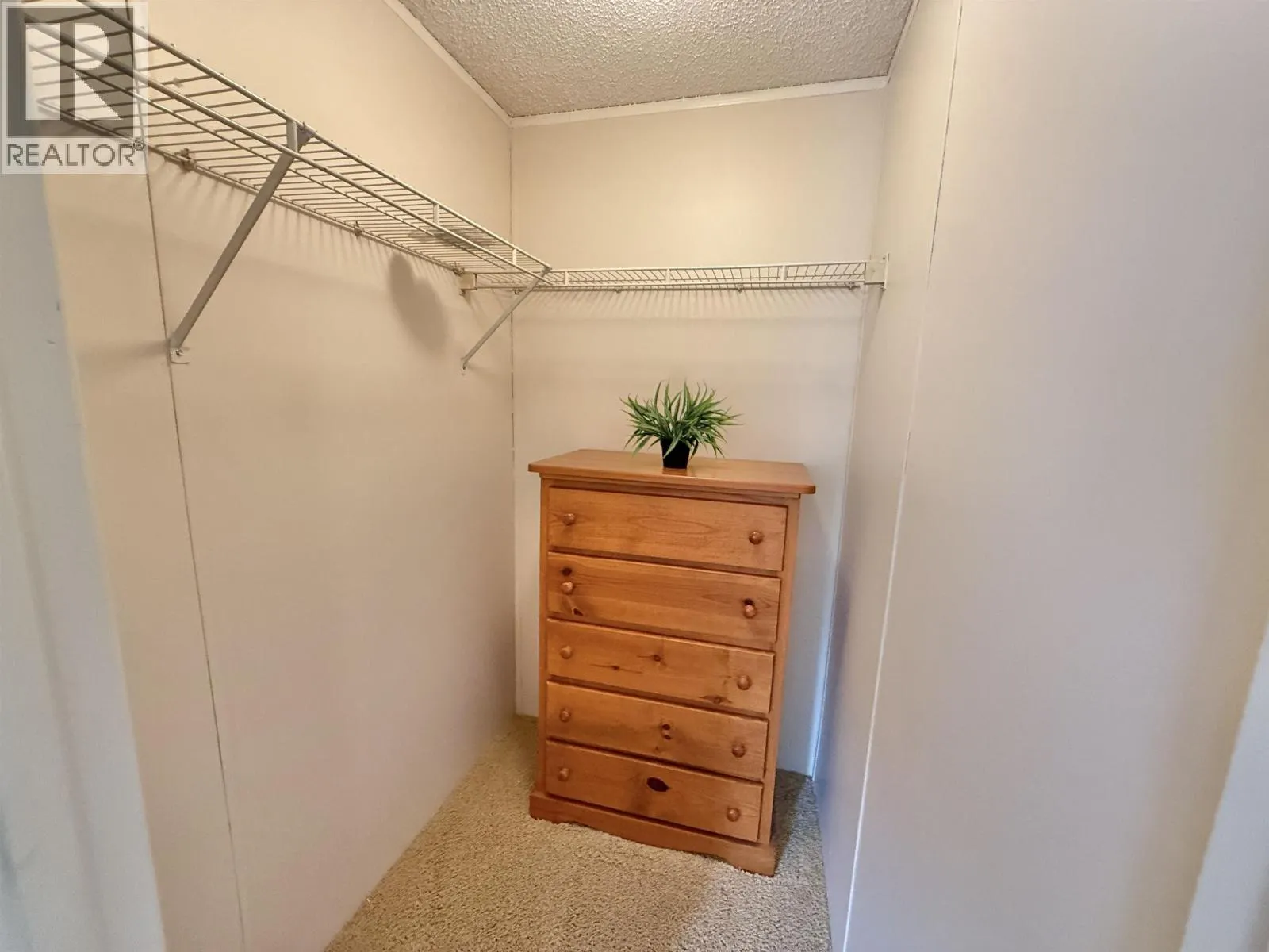 25 654 NORTH FRASER DRIVE