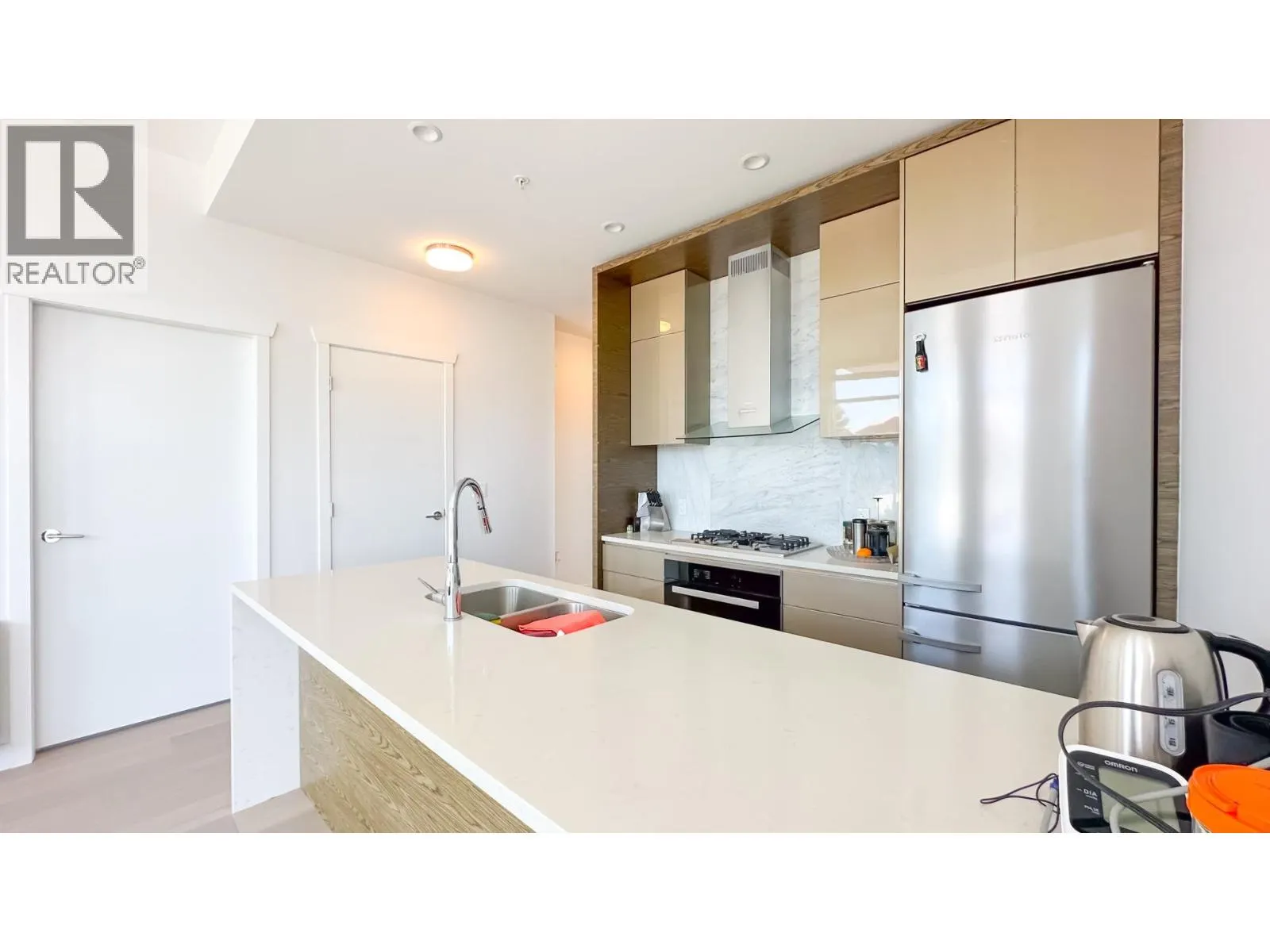 308 6733 CAMBIE STREET